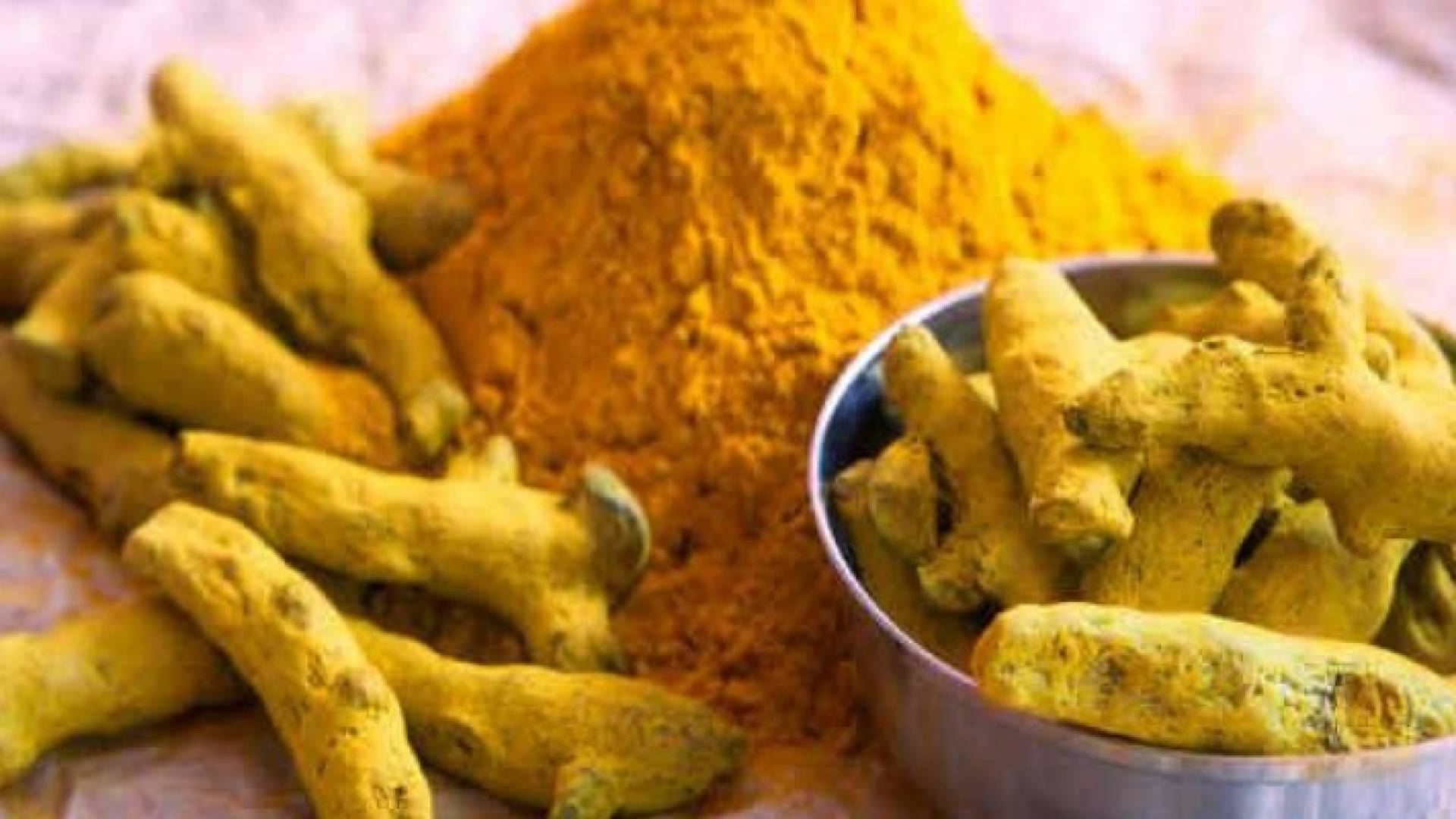 16 نوعا من الأطعمة تخلص جسمك من السموم