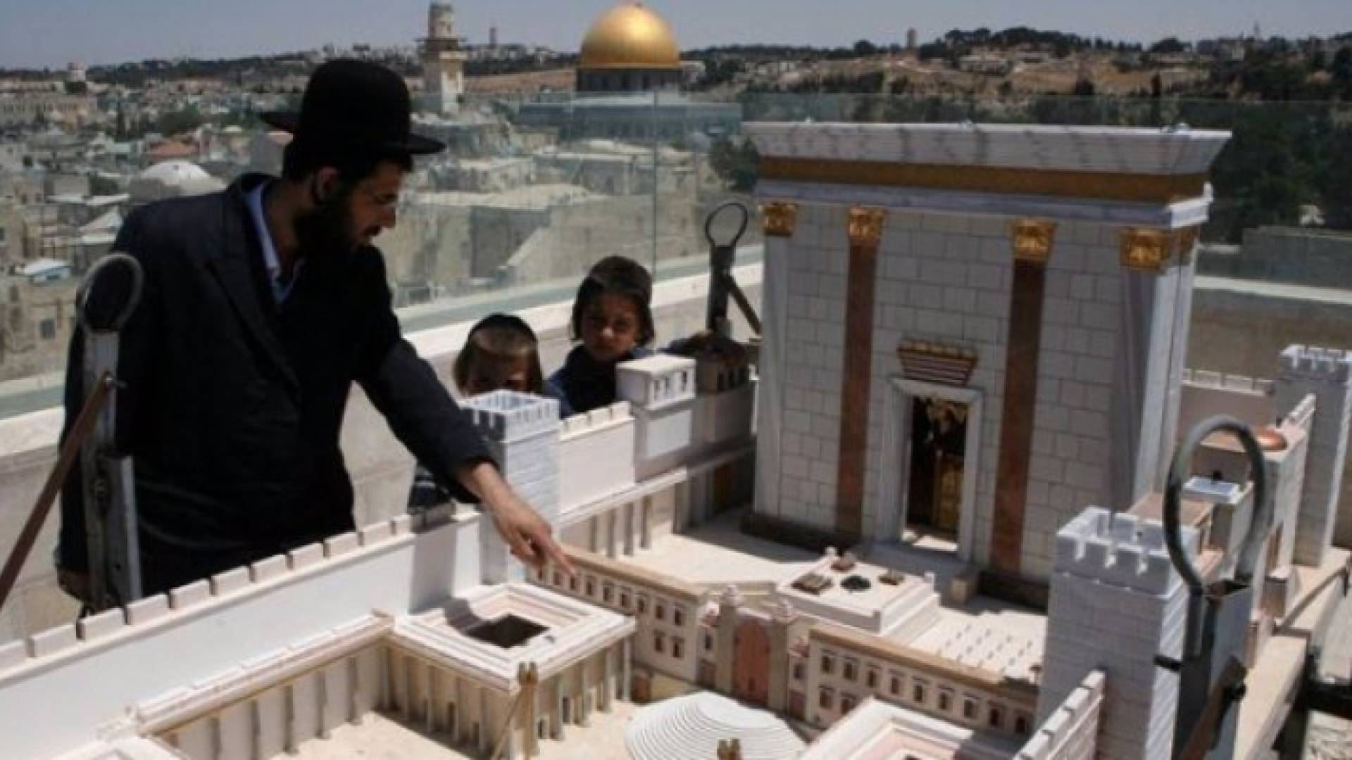 مجسم للهيكل المزعوم