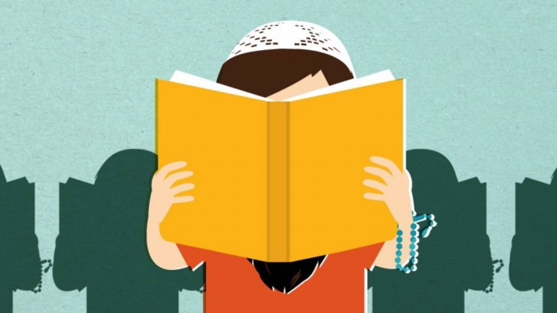 عضو في لجنة دراسة المناهج: نحتسب كل شيء عند الله