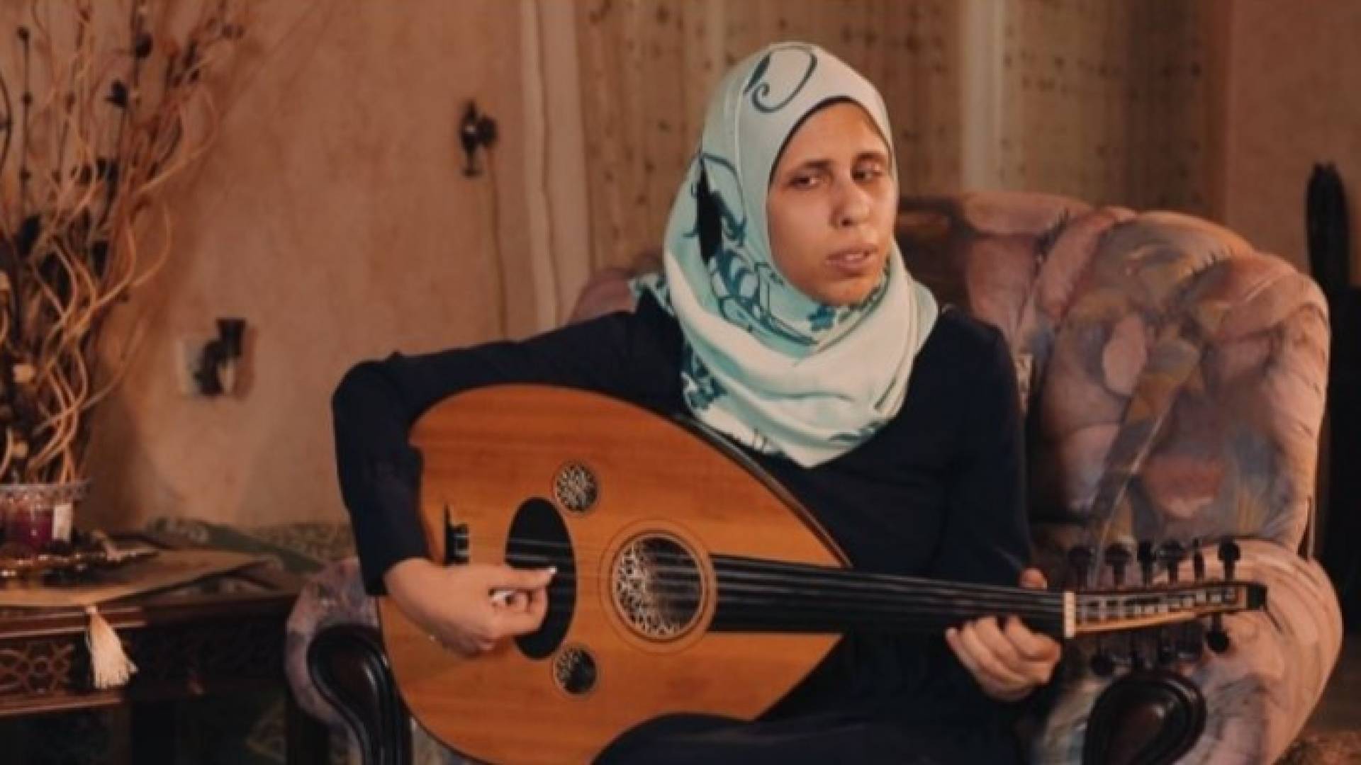 داليا صبري تتحدى الاعاقة لتحقيق طموحها ..فيديو