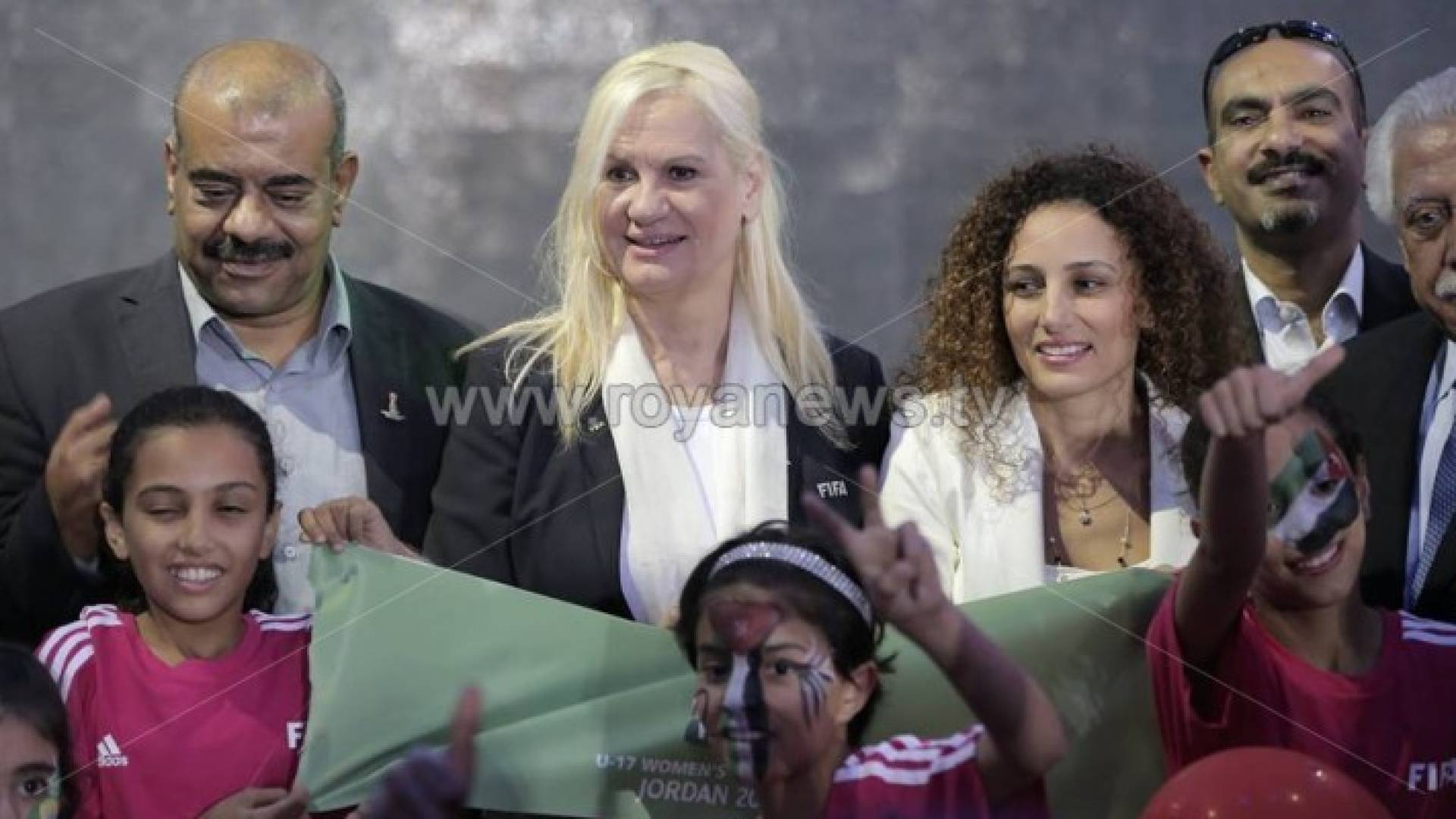 بالصور: افتتاح منطقة مشجعي كأس العالم للشابات