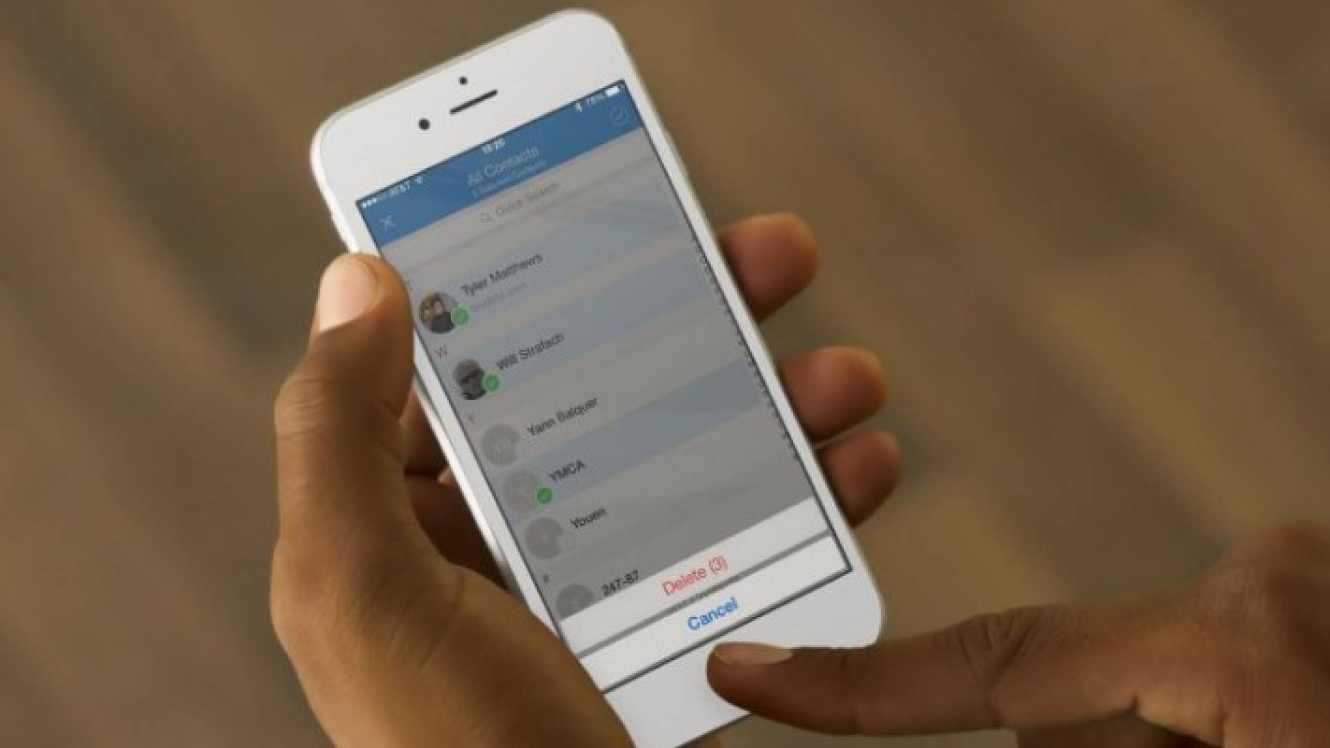 هاتف آيفون كيفية مسح جهات الاتصال في وقت واحد بشكل افتراضي،
