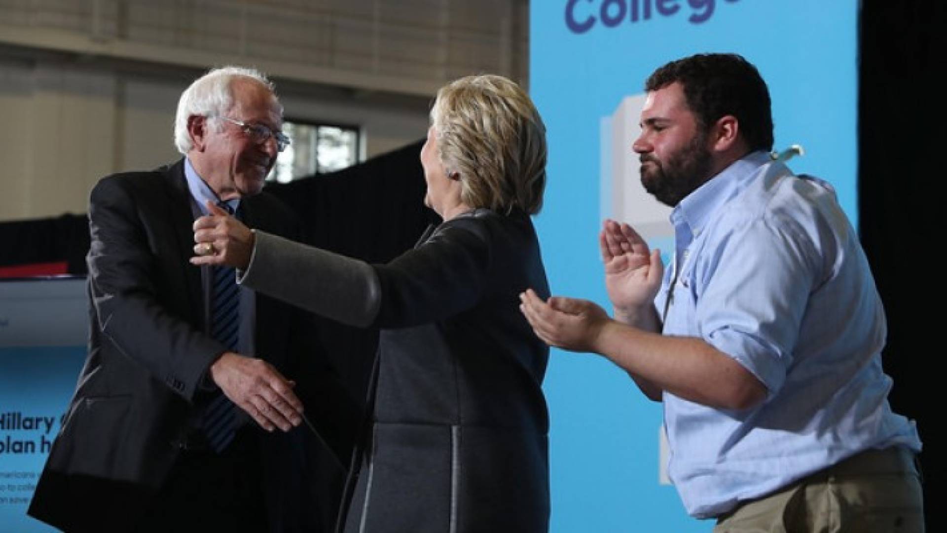 كلينتون وساندرز في دورهام