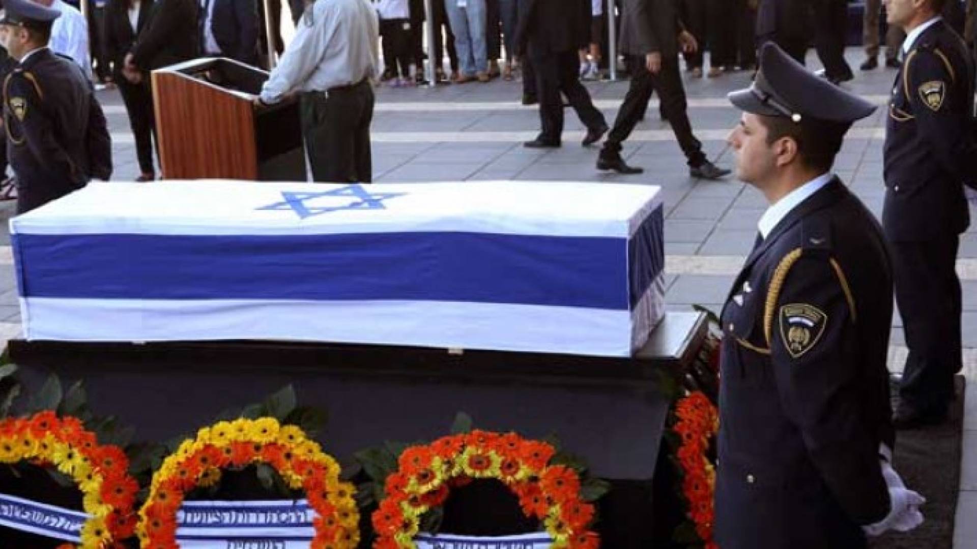 اعضاء الكنيست العرب من القائمة العربية المشتركة لن يشاركوا في جنازة بيريز