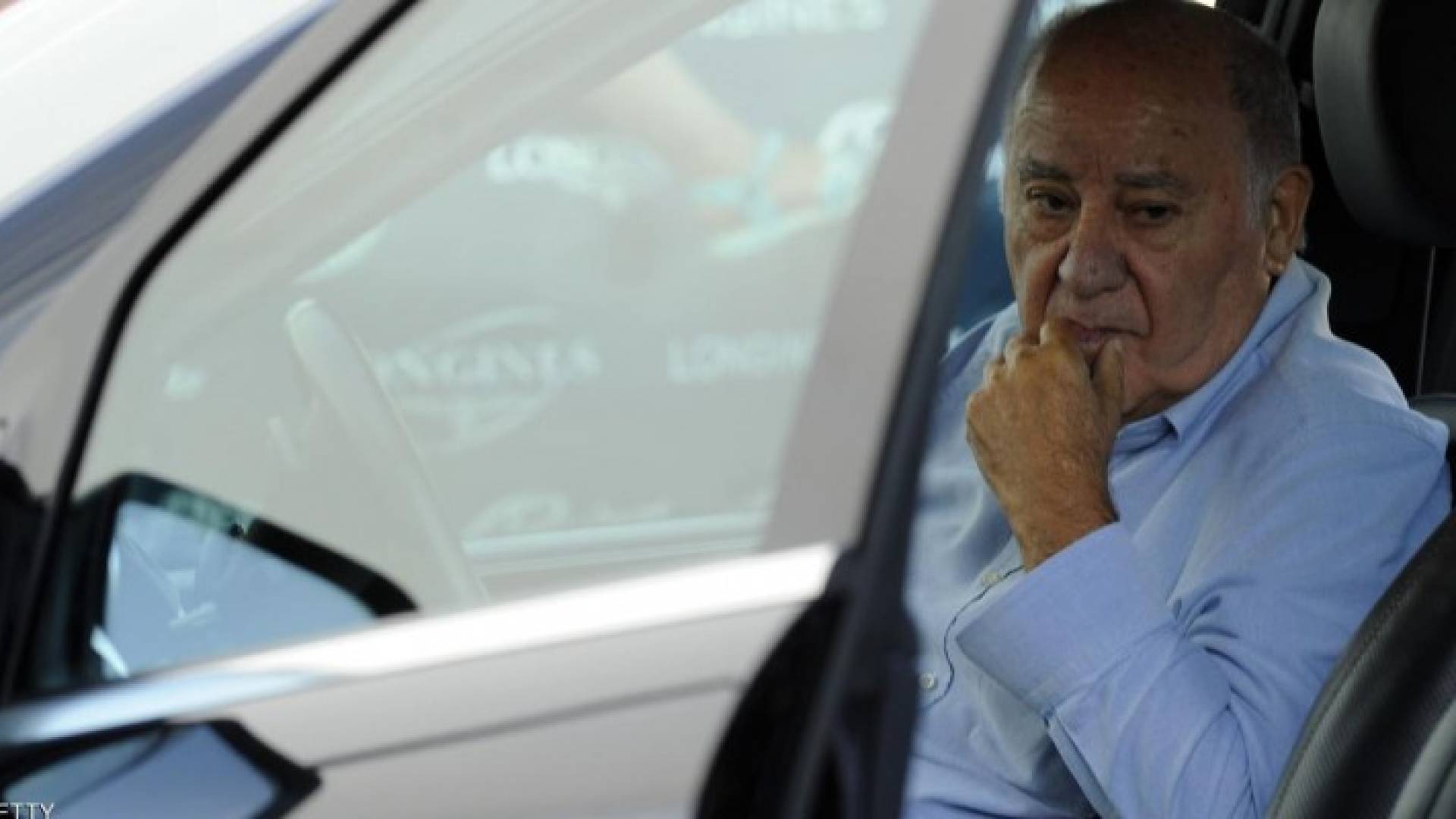 'أغنى أوروبي' يشتري ناطحة سحاب بنصف مليار دولار