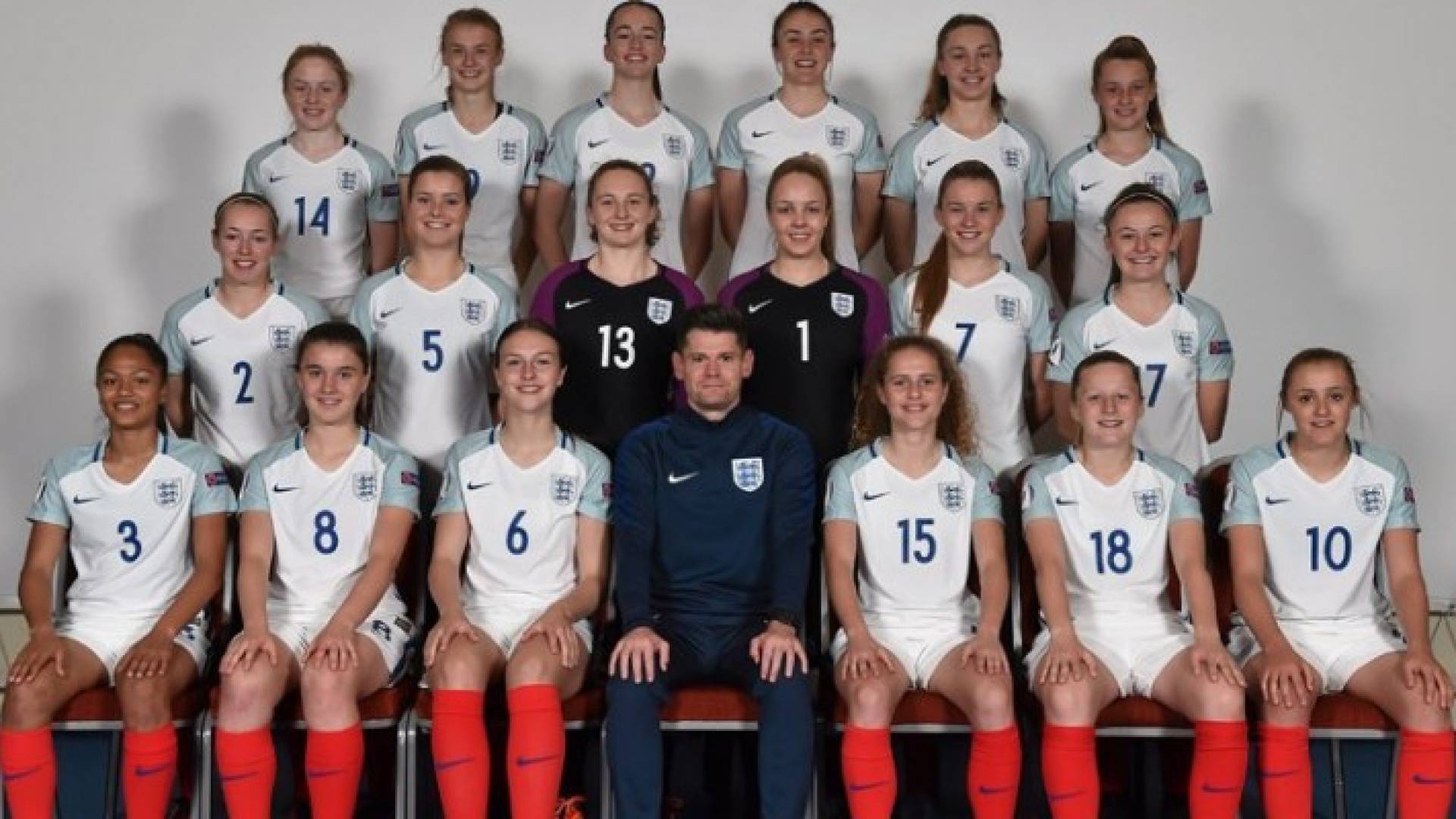 مواجهة صعبة بين انجلترا وكوريا الشمالية