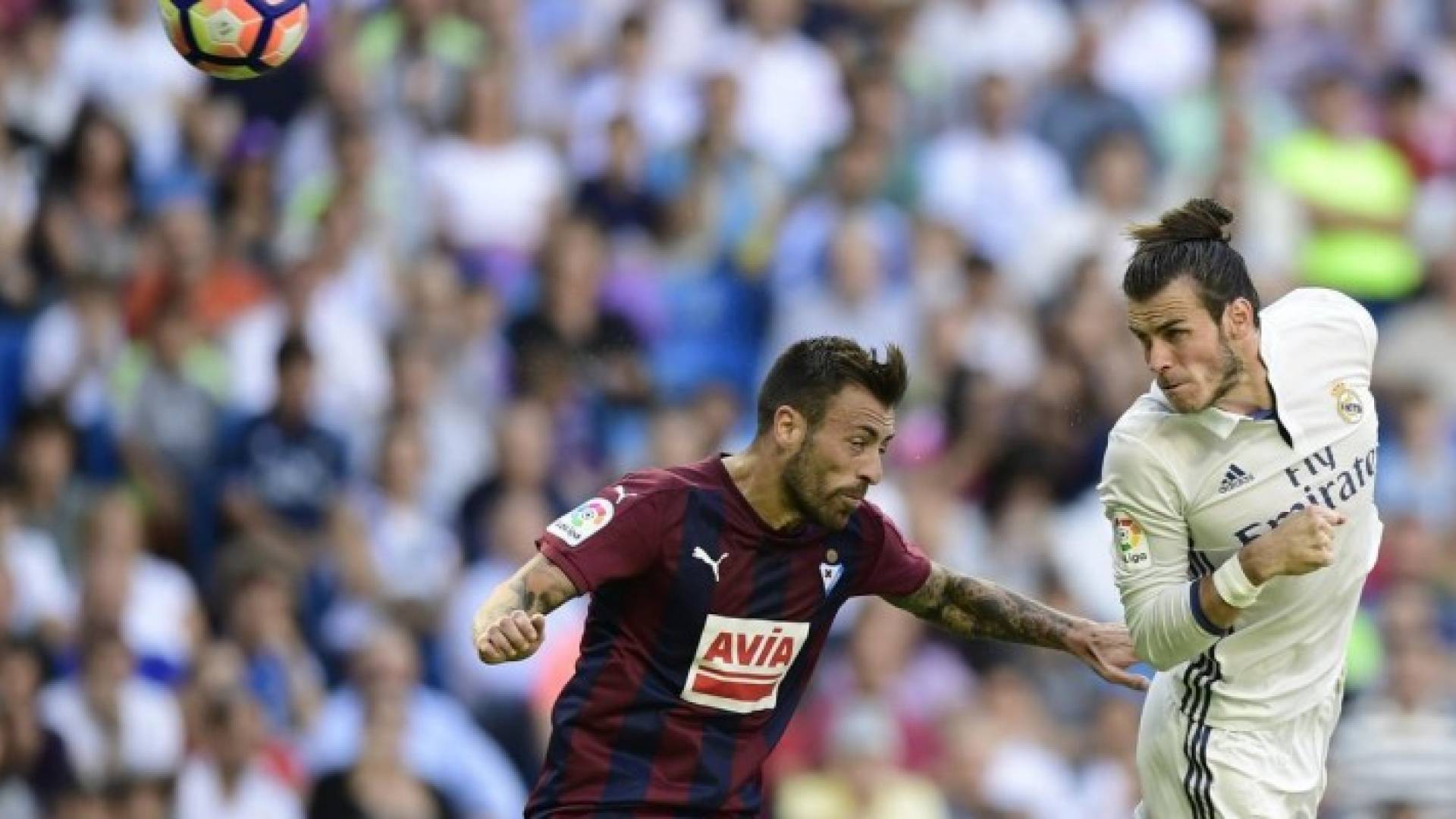 جانب من مباراة ريال مدريد وإيبار