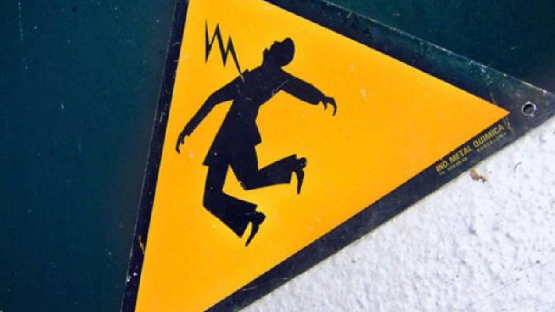 مصرع شاب من غزة بصعقة كهربائية في الجزائر