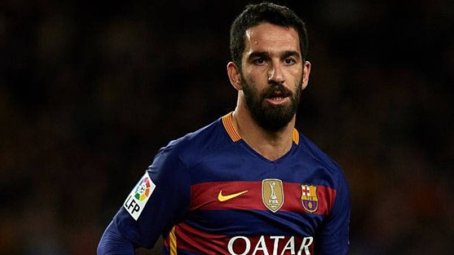 أردا توران لاعب برشلونة الإسباني