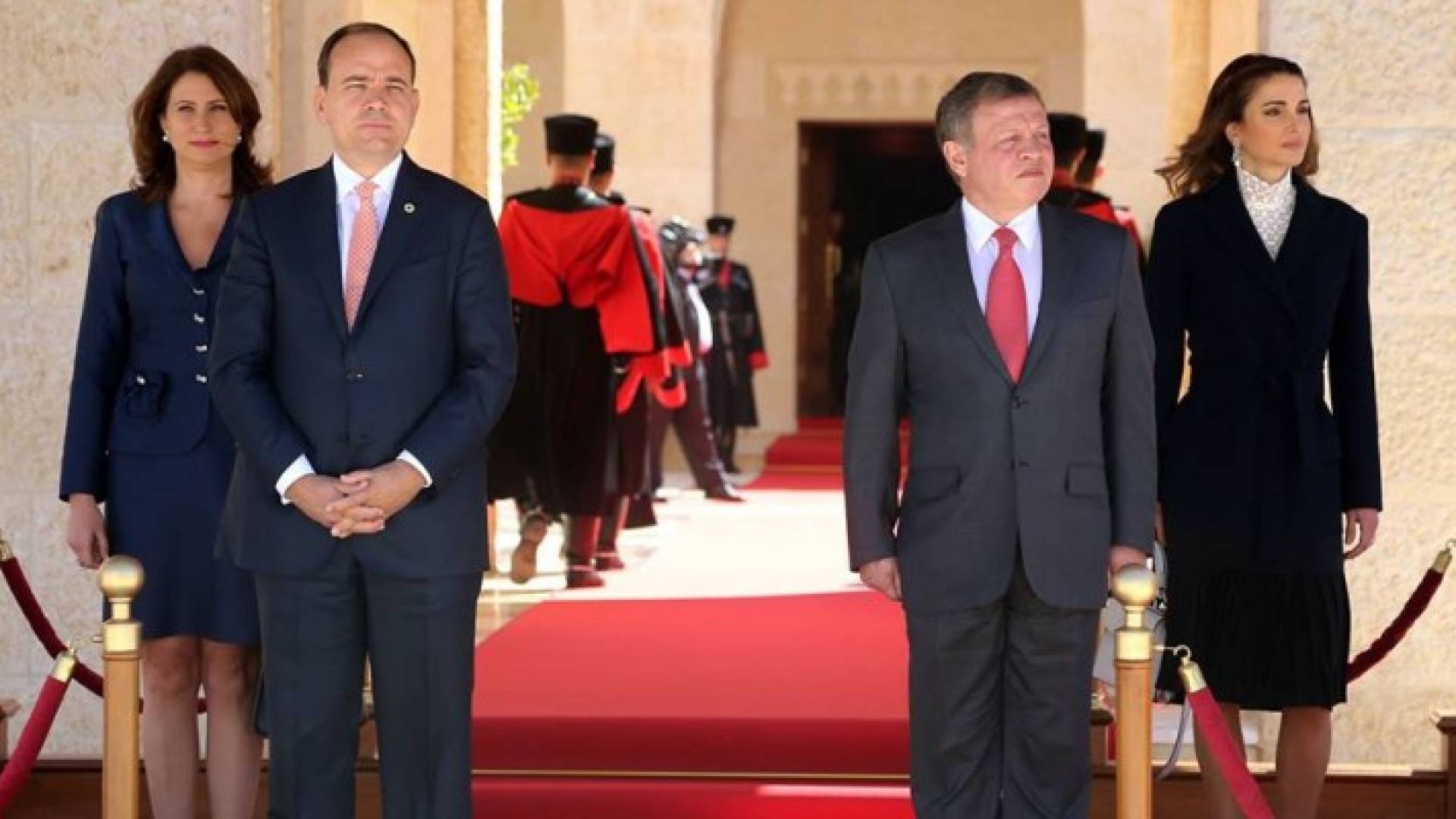 الملك والرئيس الألباني يبحثان الاوضاع في الشرق الأوسط..صور