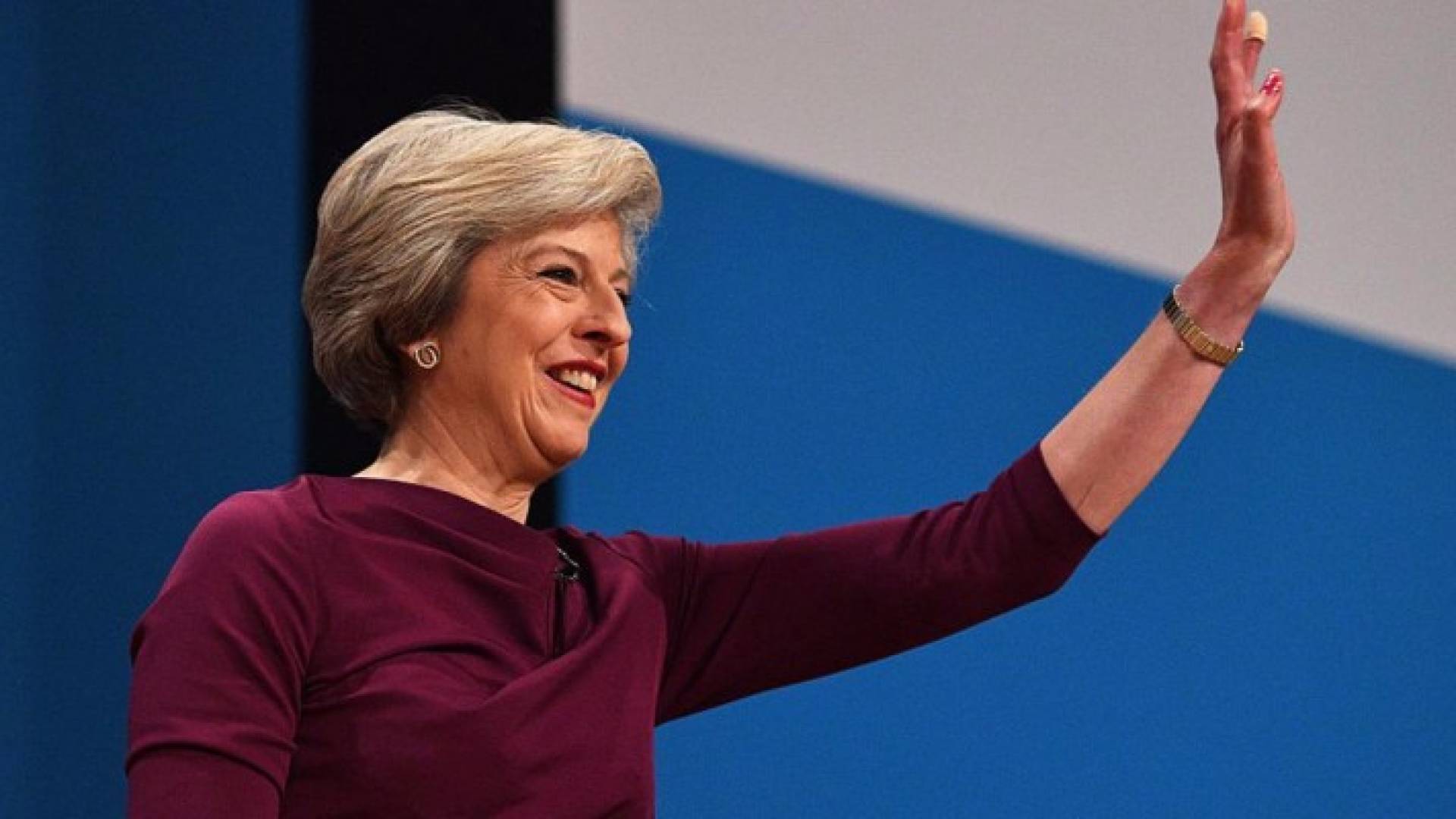 رئيسة وزراء بريطانيا تيريزا ماي