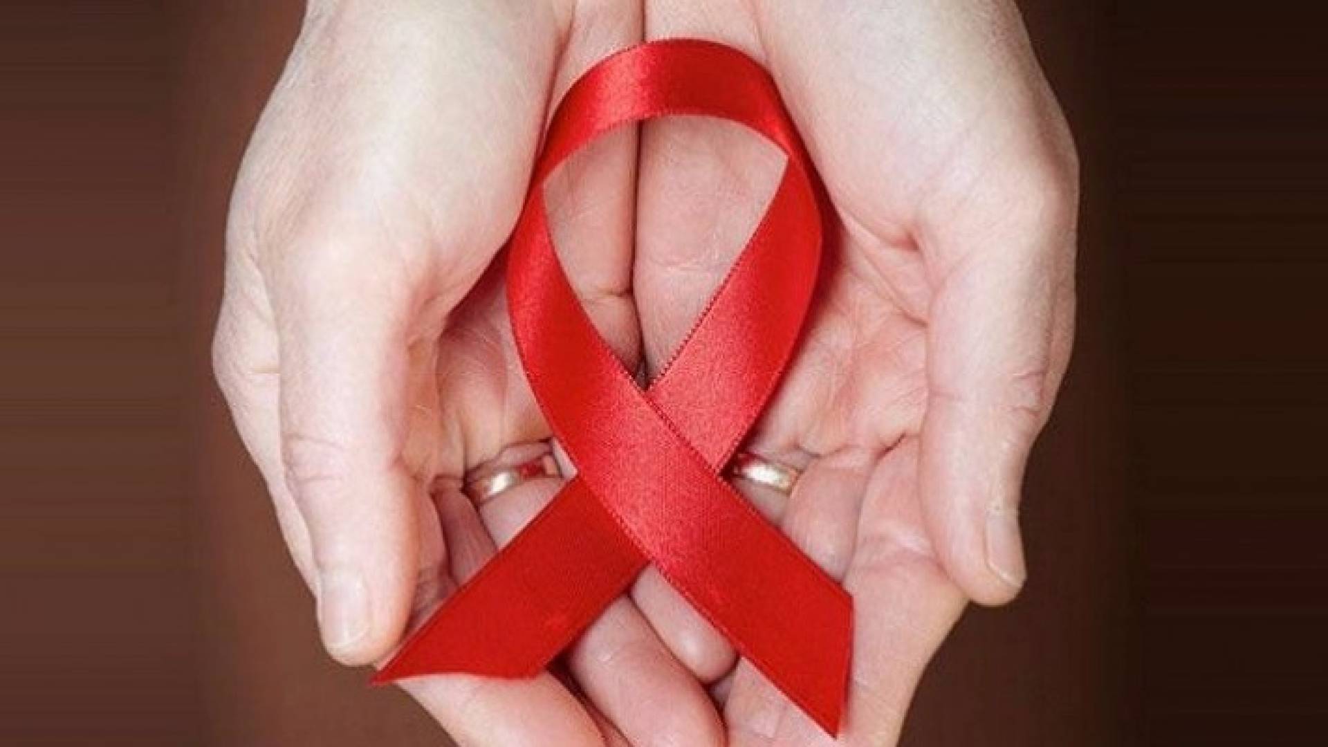 العلماء يقتربون من القضاء على الإيدز نهائيا