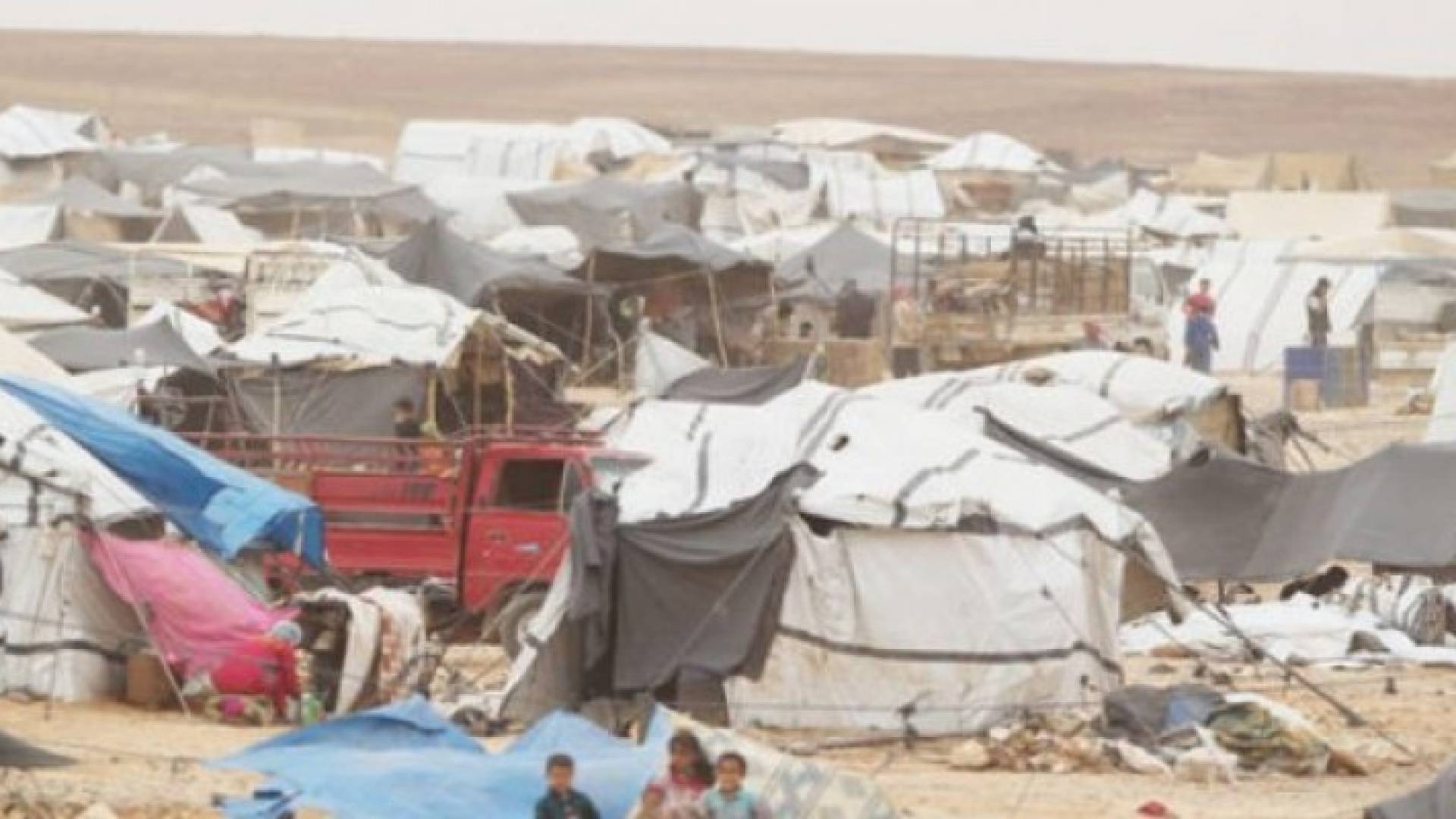 إدخال أول دفعة مساعدات للرقبان