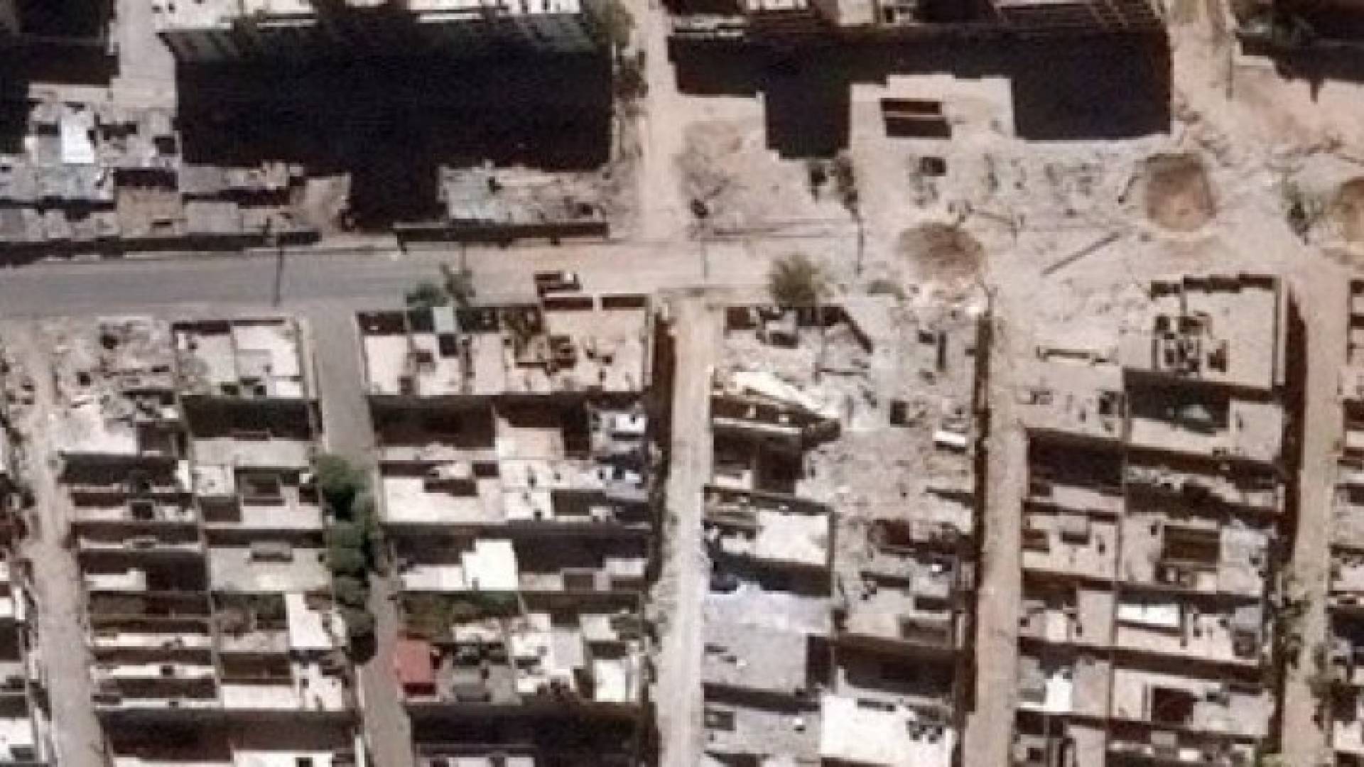 صورة من الدمار 
