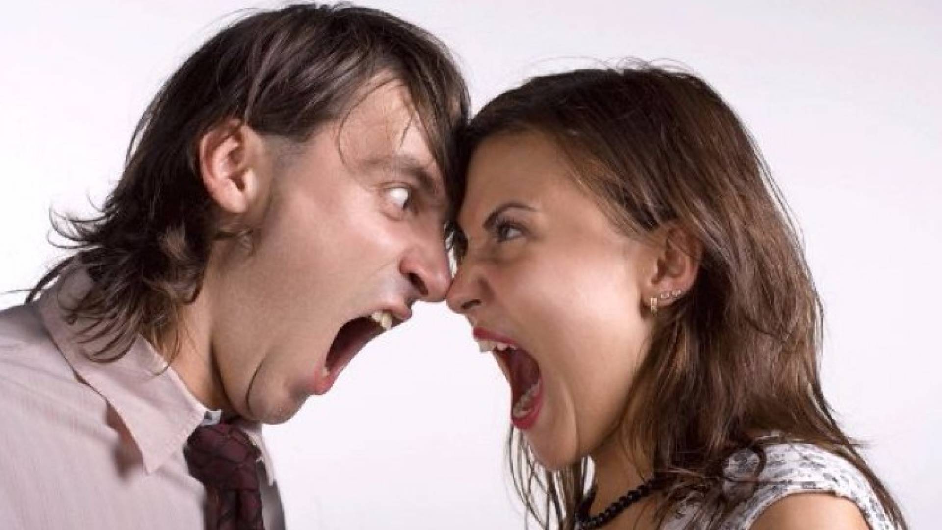 المزاج السيئ لأحد الزوجين يؤثر على نصفه الآخر سلبيا