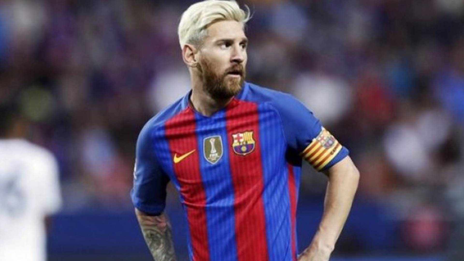 ميسي يقترب من تمديد عقده مع برشلونة مقابل شرط جديد