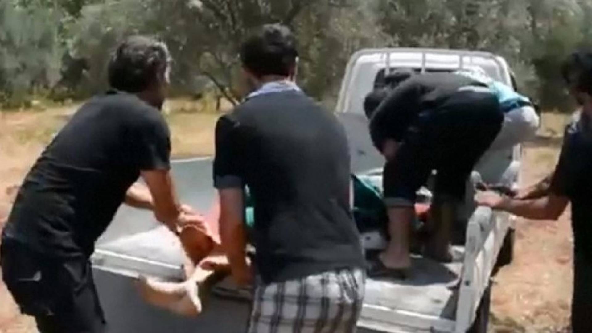 الاشتباكات بين الفصيلين المعارضين استعرت وتيرتها