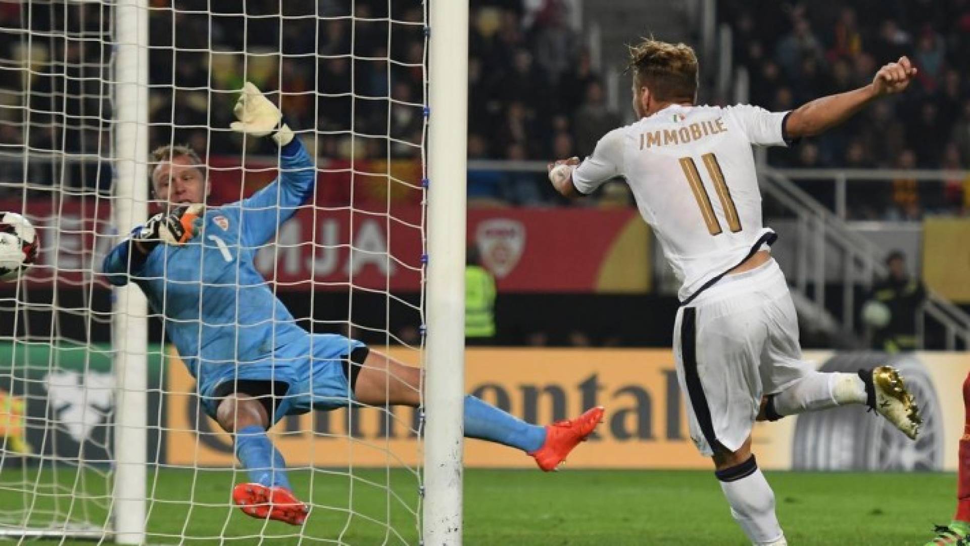 تشيرو إيموبيلي أحرز هدفين متأخرين لإيطاليا