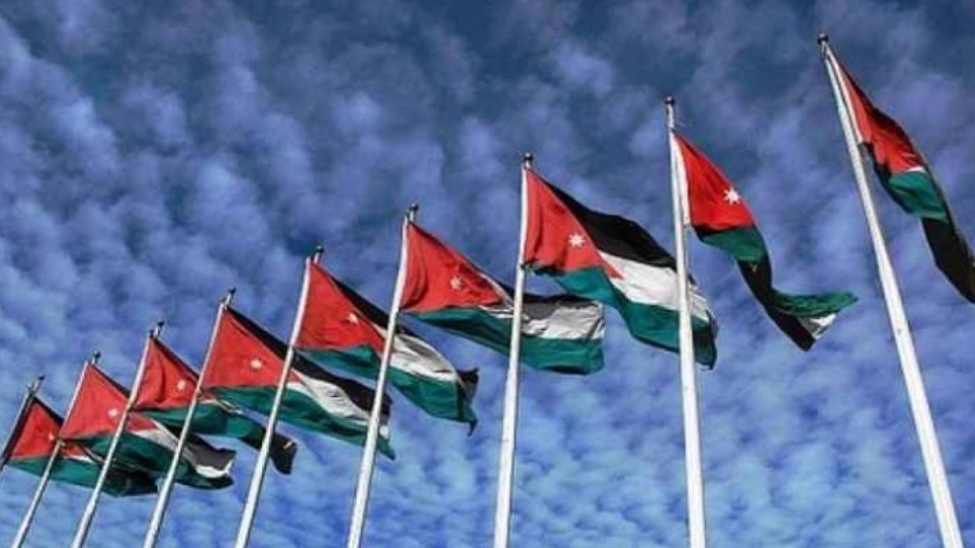 انخفض العجز في الموازنة إلى 370 مليون دينار بعد المساعدات