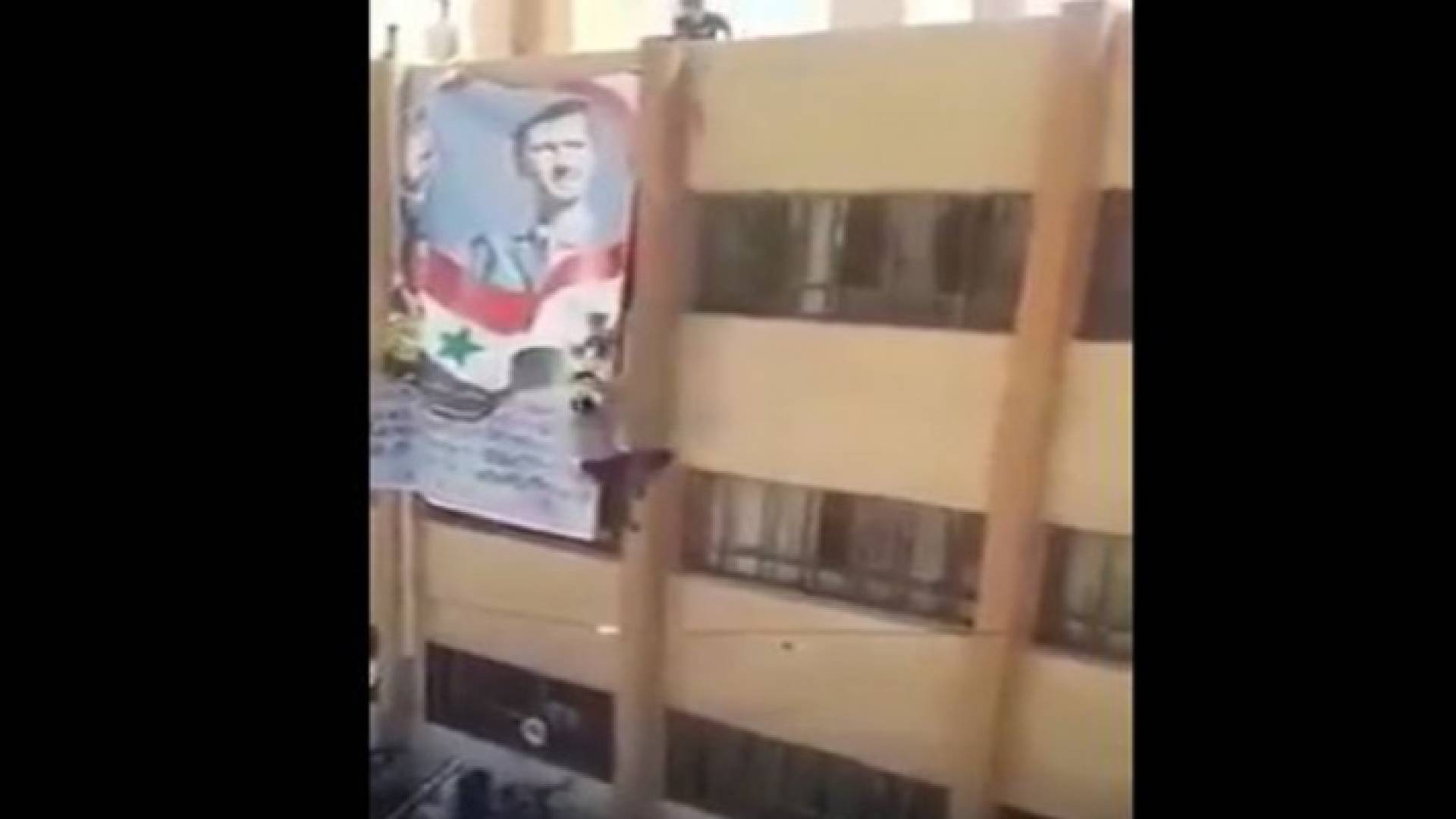 صورة سقوط طفل من الفيديو