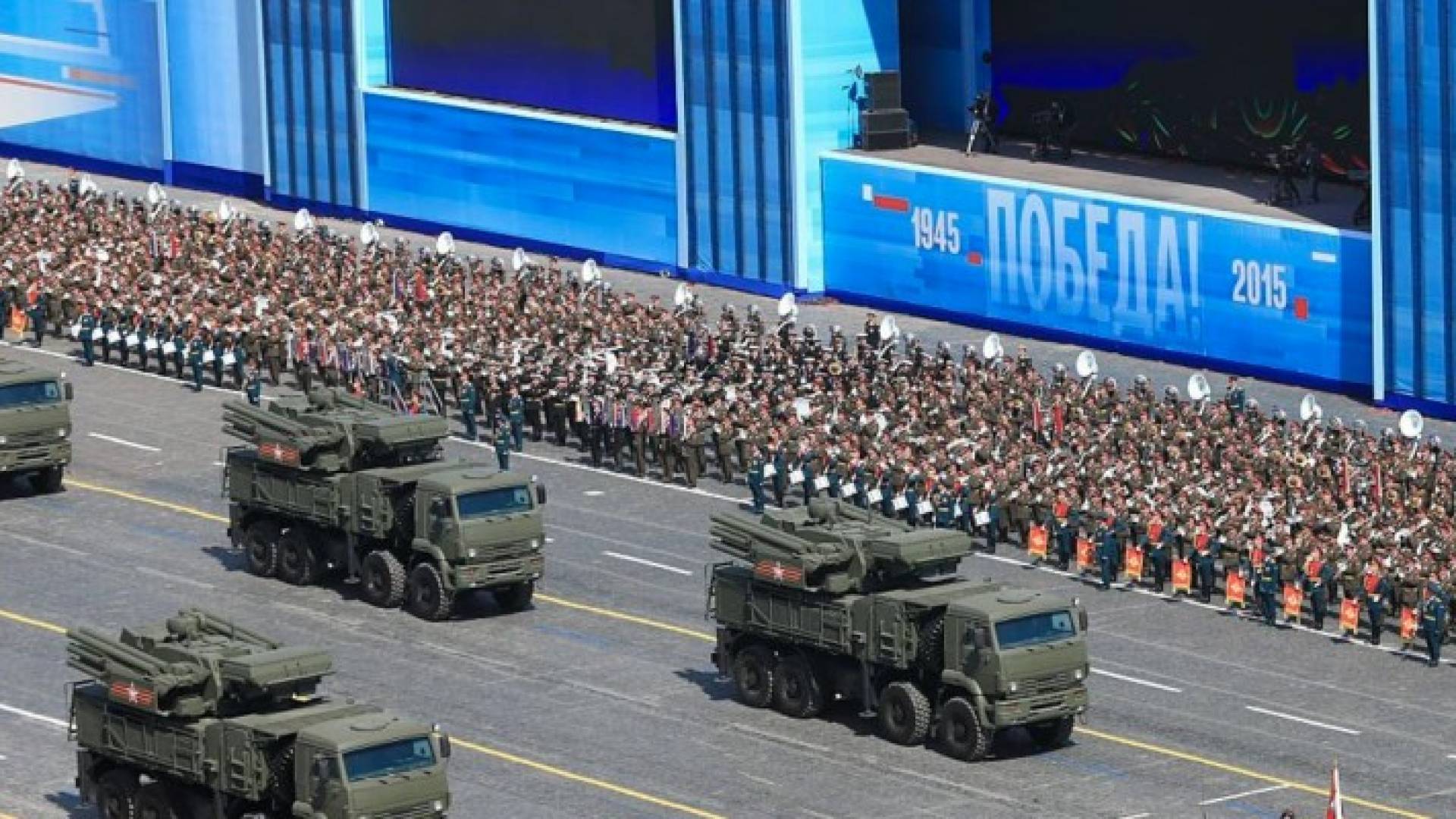  أرشيفية لمنظومة بانتسير الروسية الصنع في عرض عسكري