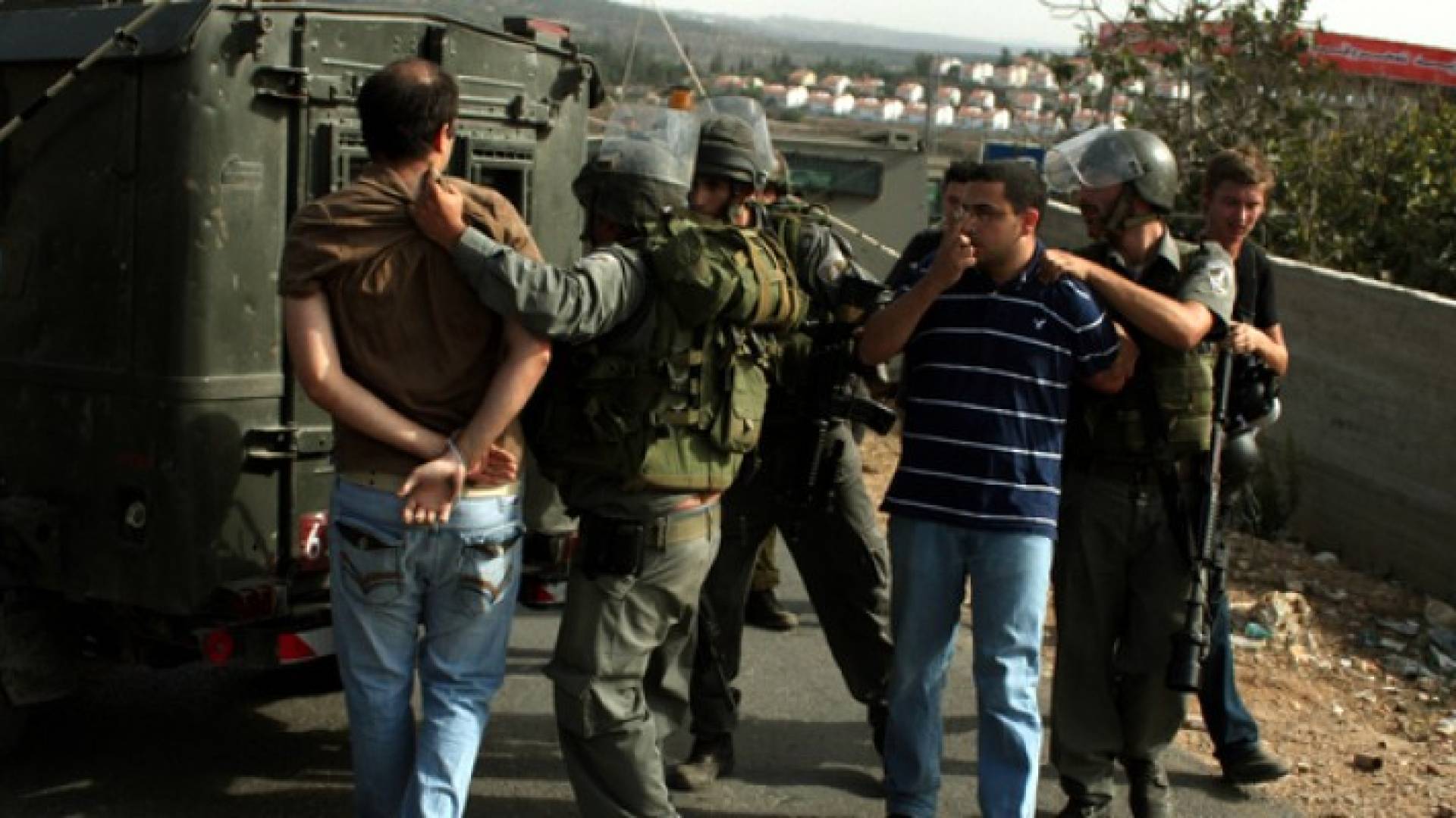  اعتقال فلسطينيين - ارشيفية