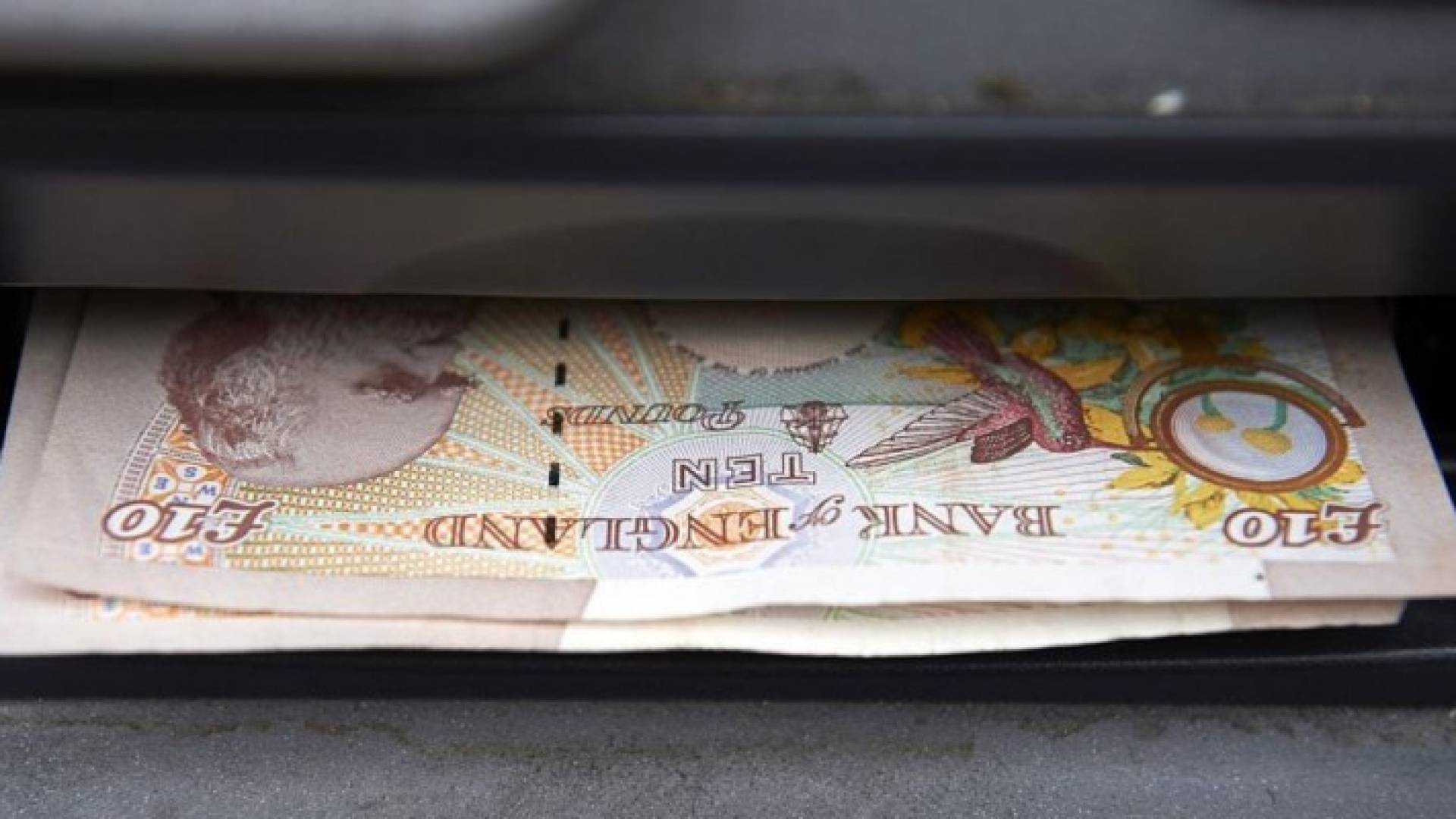  ارتفع الجنيه 1.2 في المئة إلى 1.2270 دولار، بعد أن هبط، الثلاثاء، إلى 1.2086 دولار