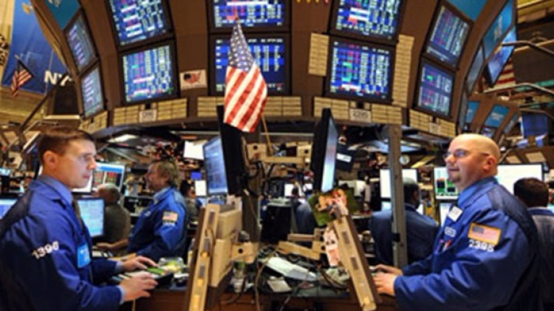 انخفاض مؤشرات الأسهم الأمريكية بالتزامن مع تراجع أسعار النفط