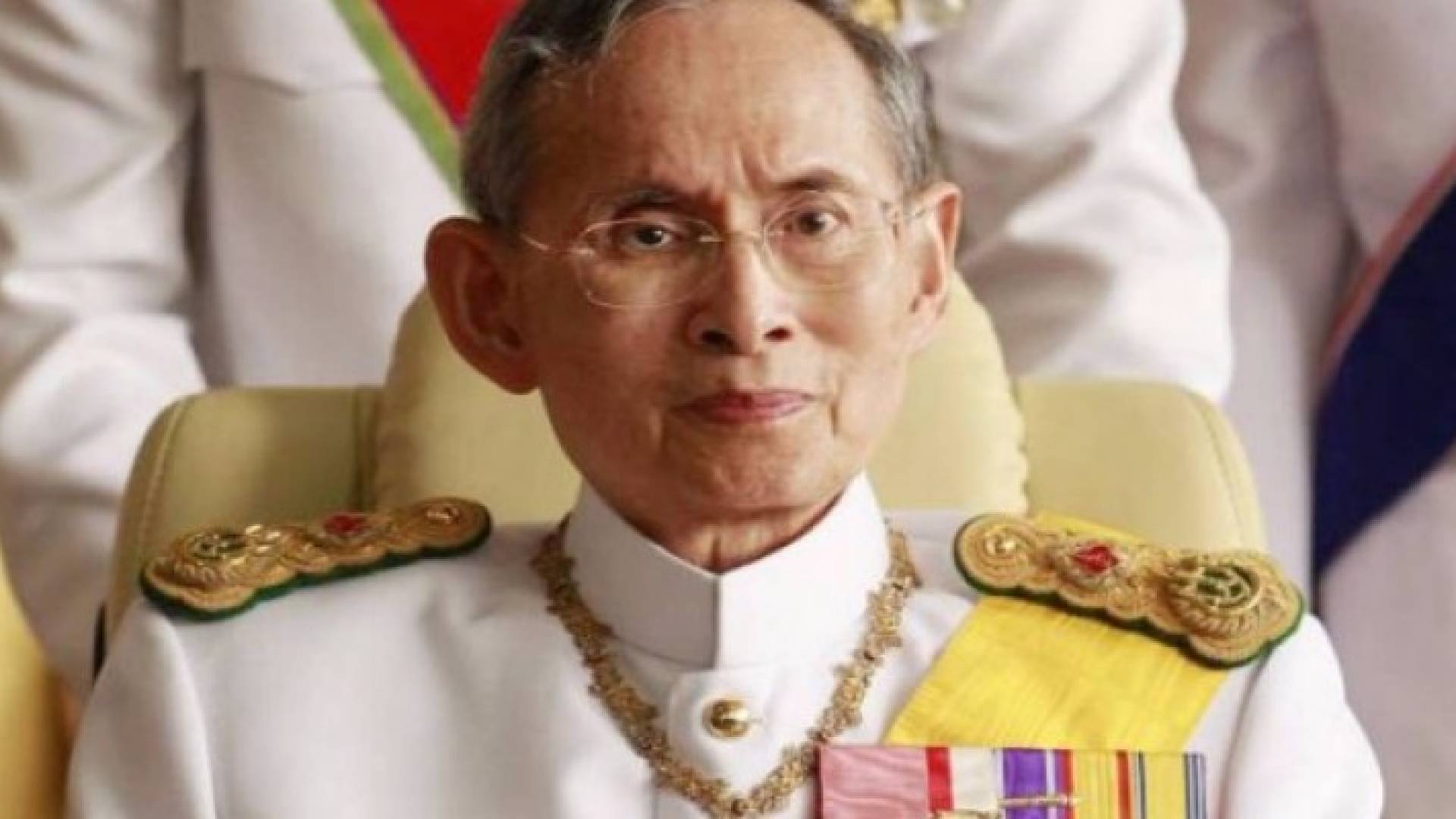 ملك تايلاند بوميبول إدولياديج 