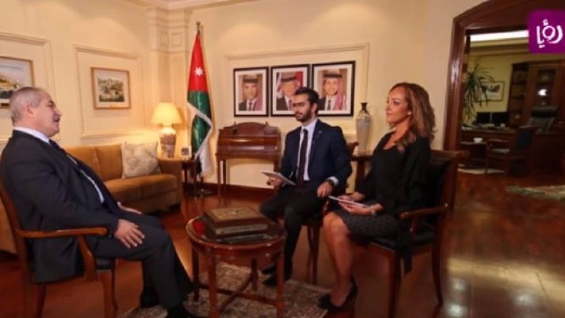 وزير الخارجية ناصر جودة أثناء لقاءه في برنامج حلوه يا دينا