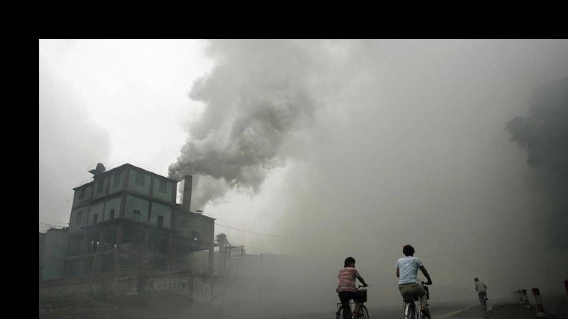 يودي تلوث الهواء في الصين بحياة 4 آلاف شخص يوميا