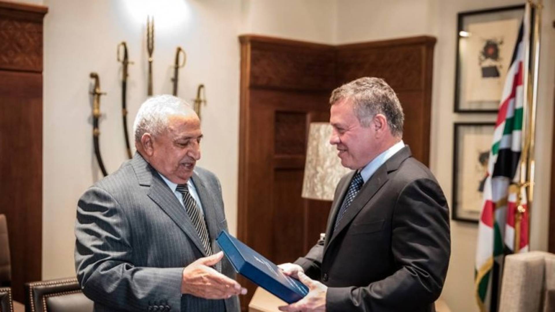 الملك يتسلم التقرير السنوي للمركز الوطني لحقوق الإنسان 