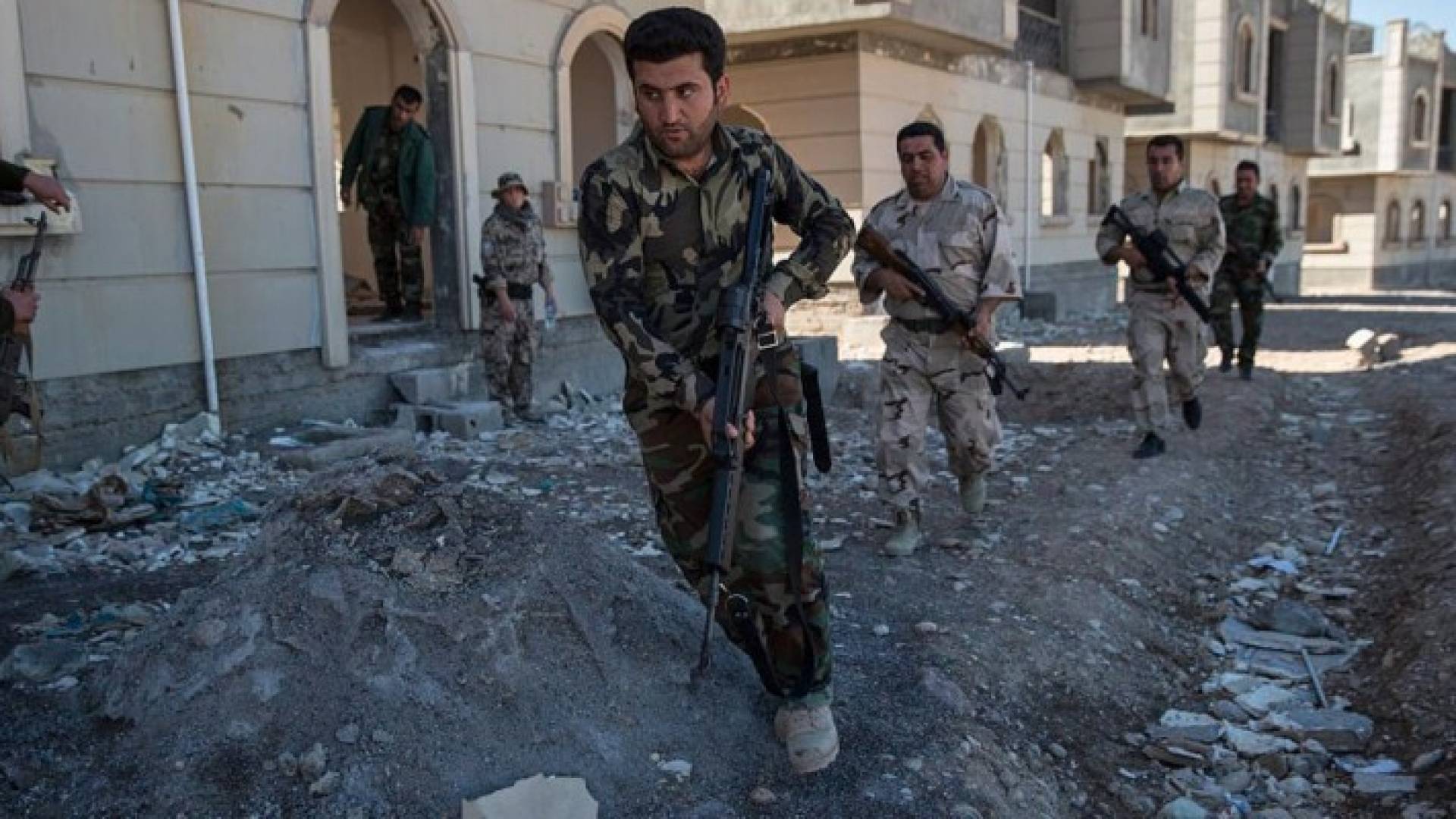 عناصر البيشمركة بدأت التوغل في مدينة الموصل من المحور الشرقي 