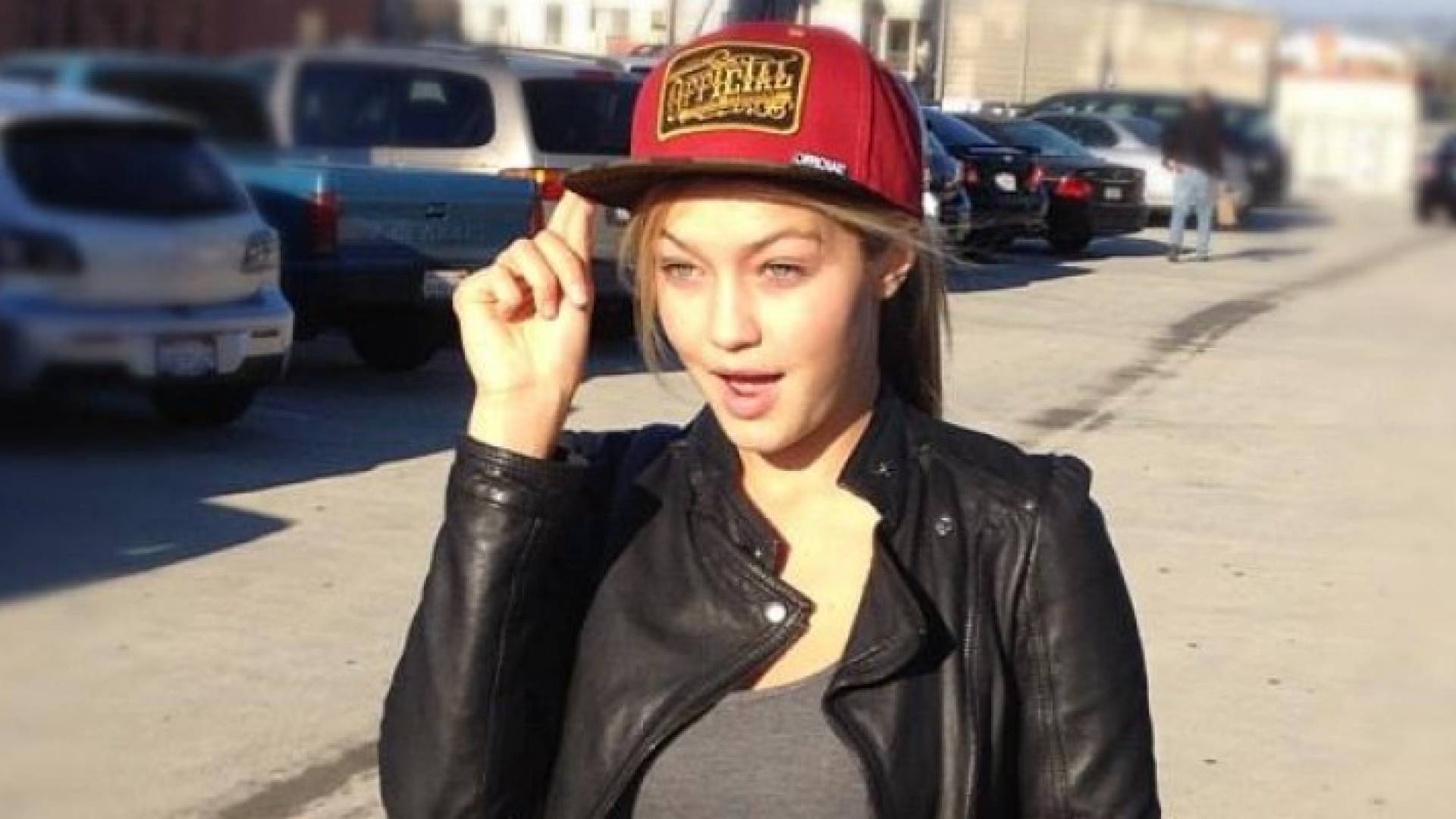 عارضة الأزياء الأميركية جيجي حديد