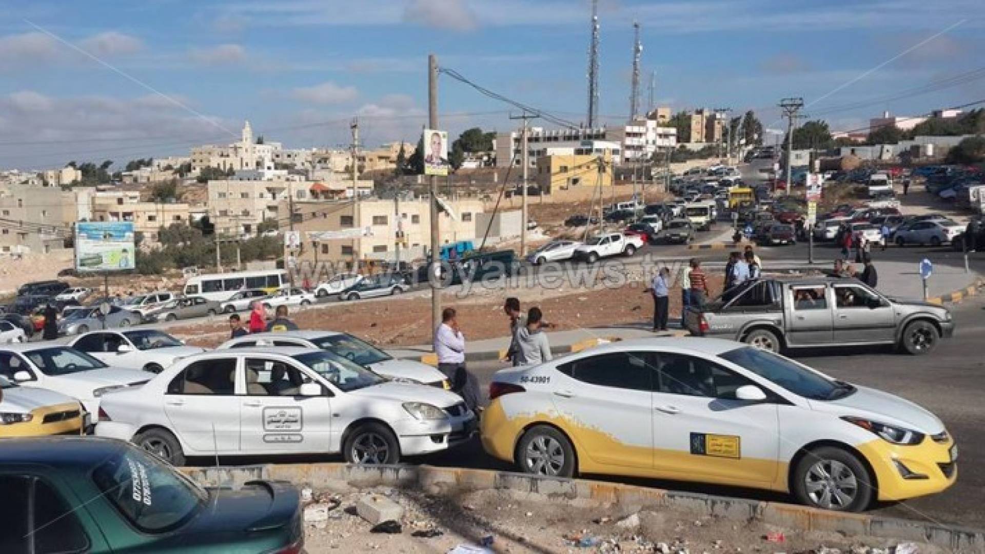 جانب من اضراب اصحاب السرافيس في اربد 