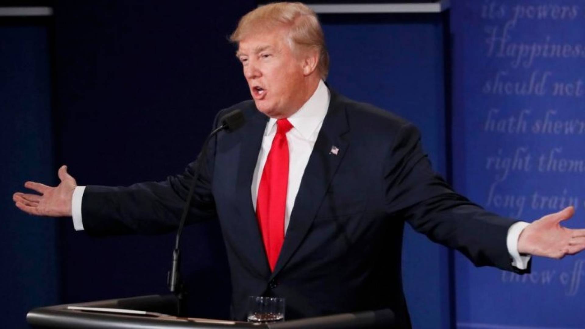 ترامب هاجم كلينتون وأوباما بشأن إيران والعراق وسوريا