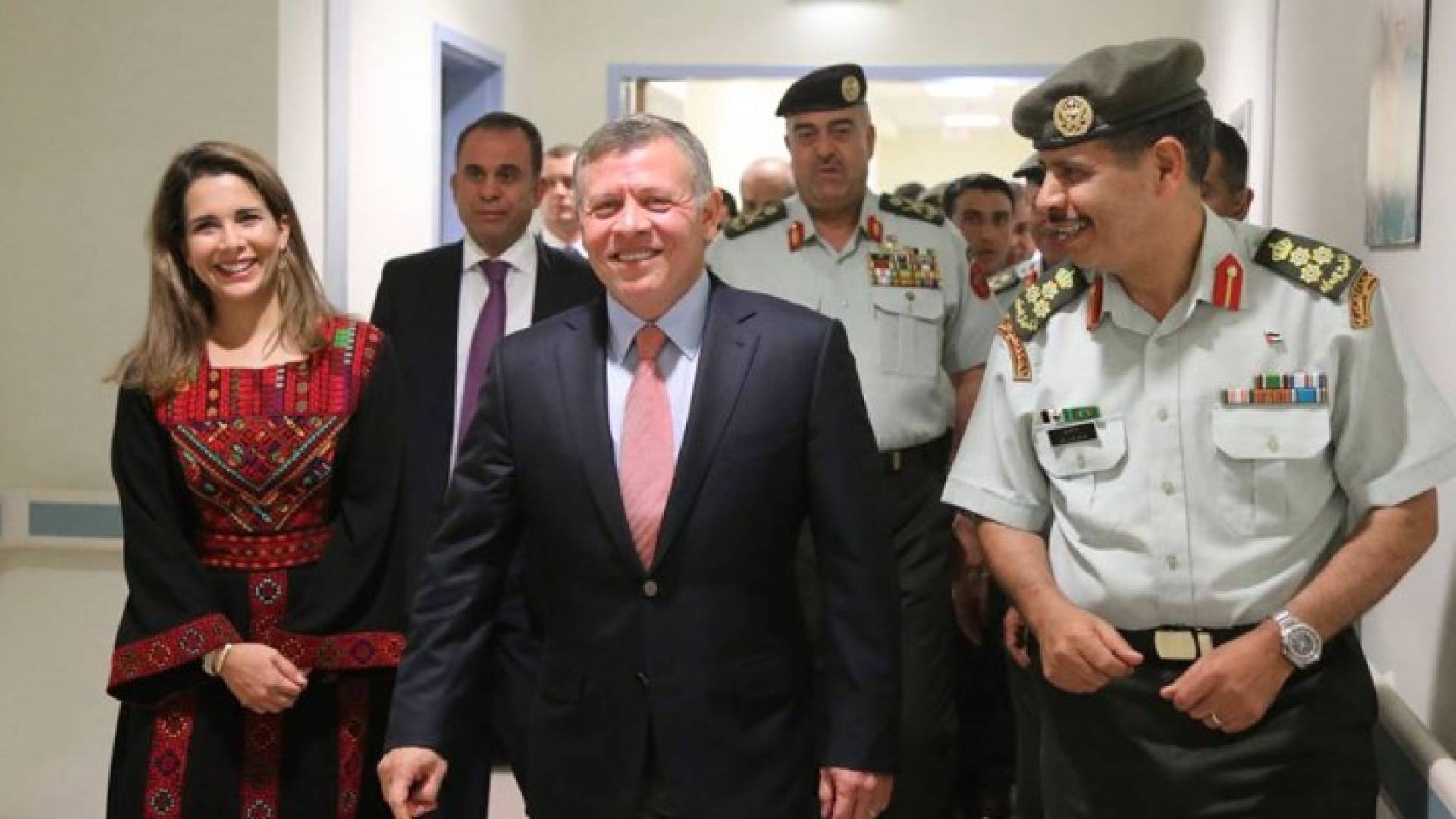 جانب من افتتاح المستشفى