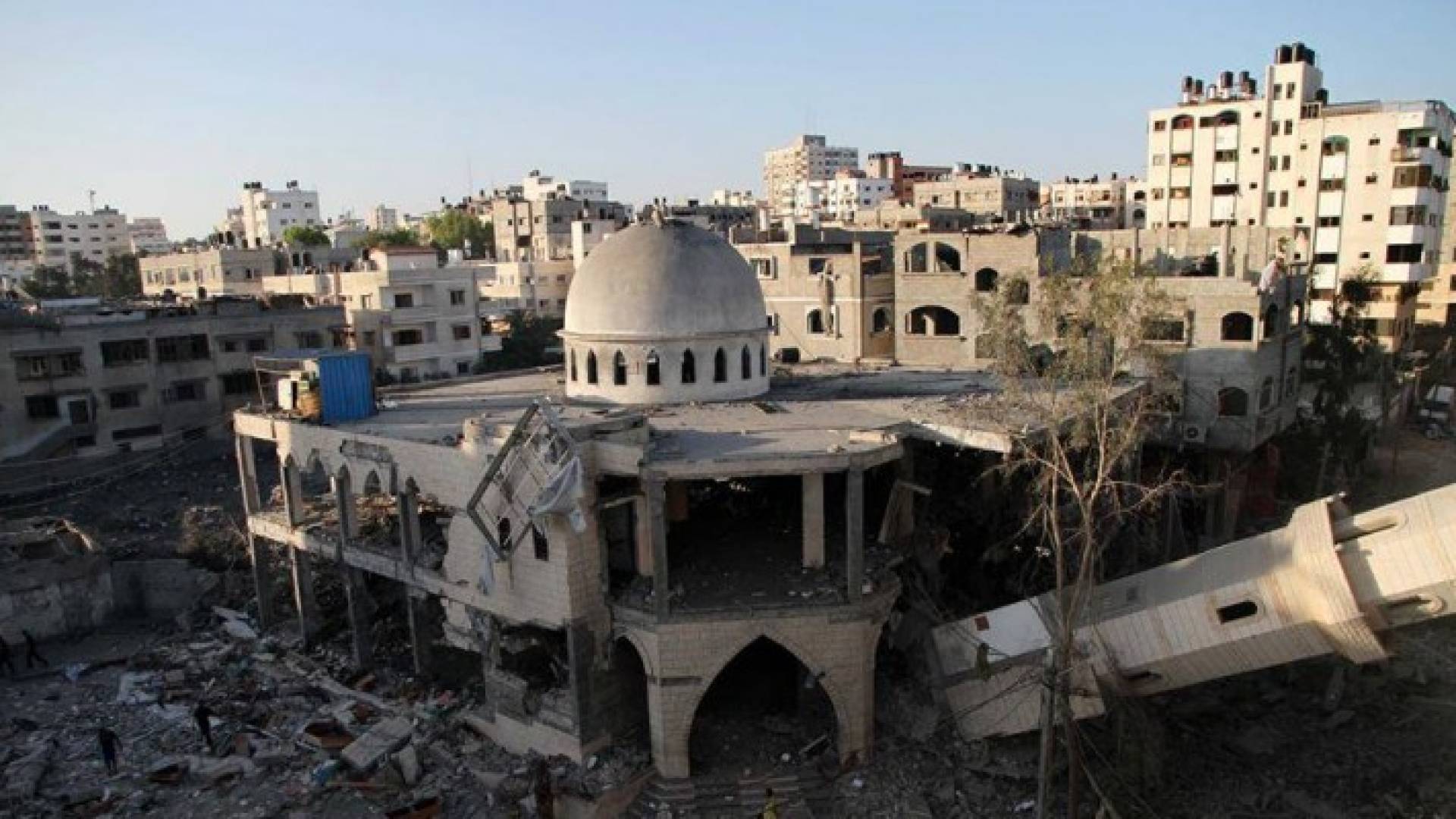 من أثار الدمار على غزة 