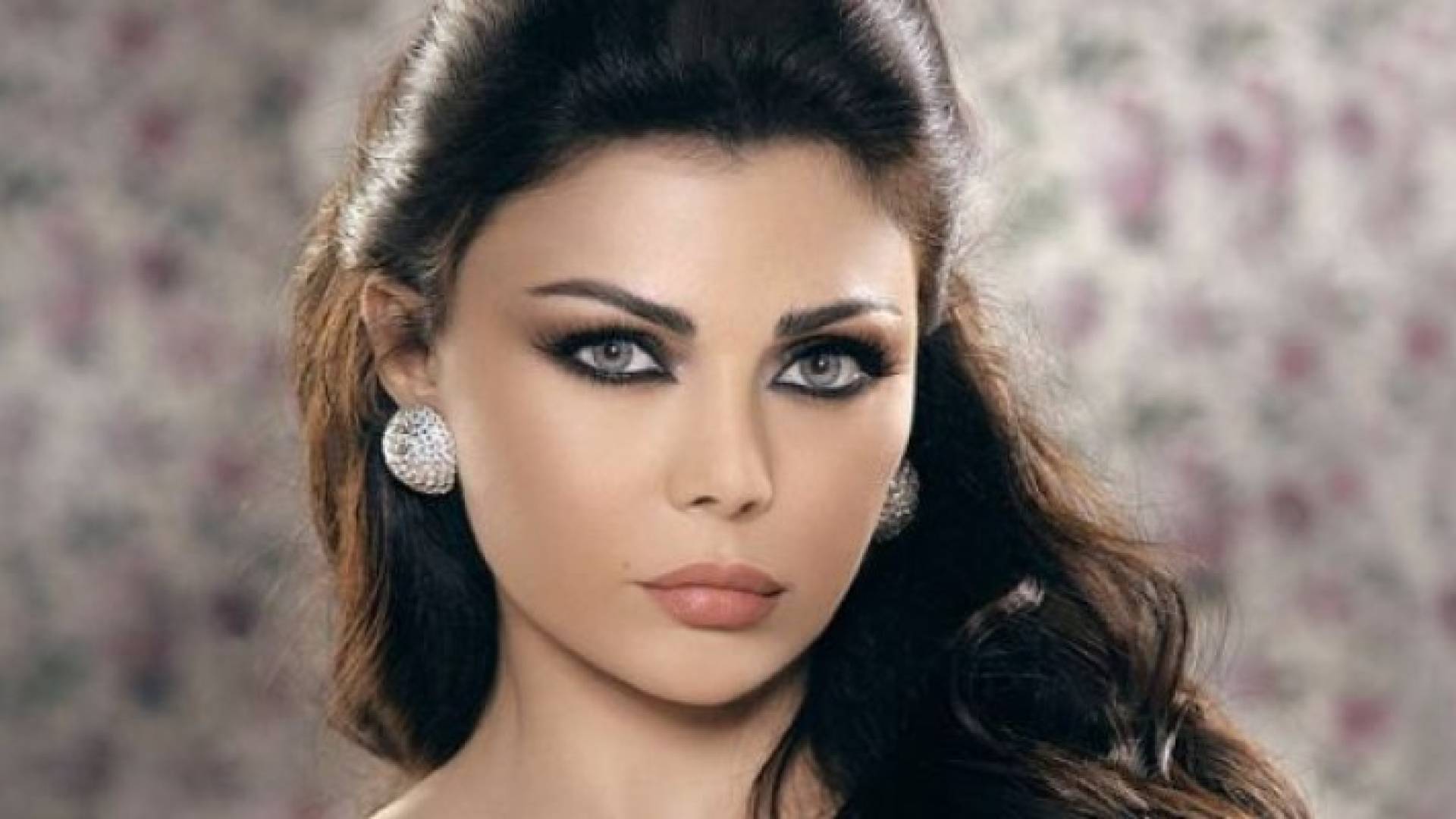 الفنانة اللبنانية هيفاء وهبي 