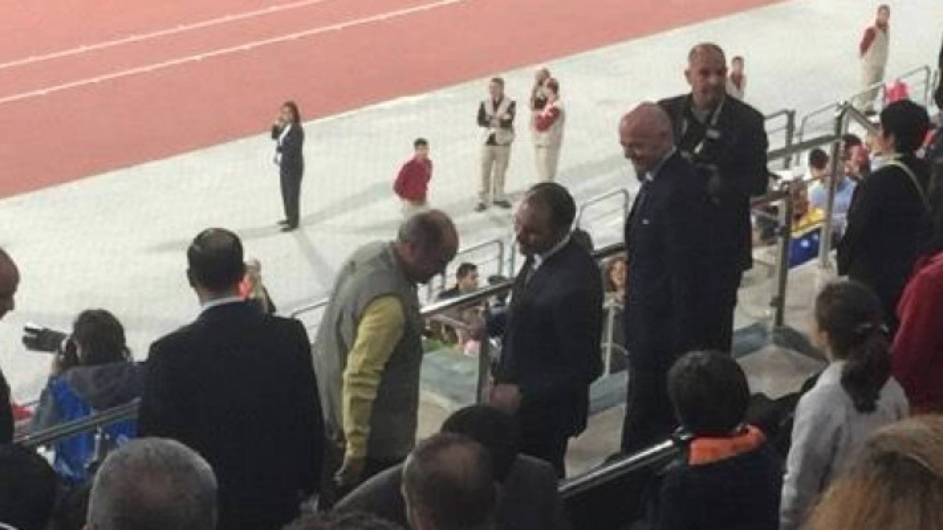 الملقي يصل ستاد عمان الدولي لحضور نهائي كأس العالم للسيدات تحت ١٧