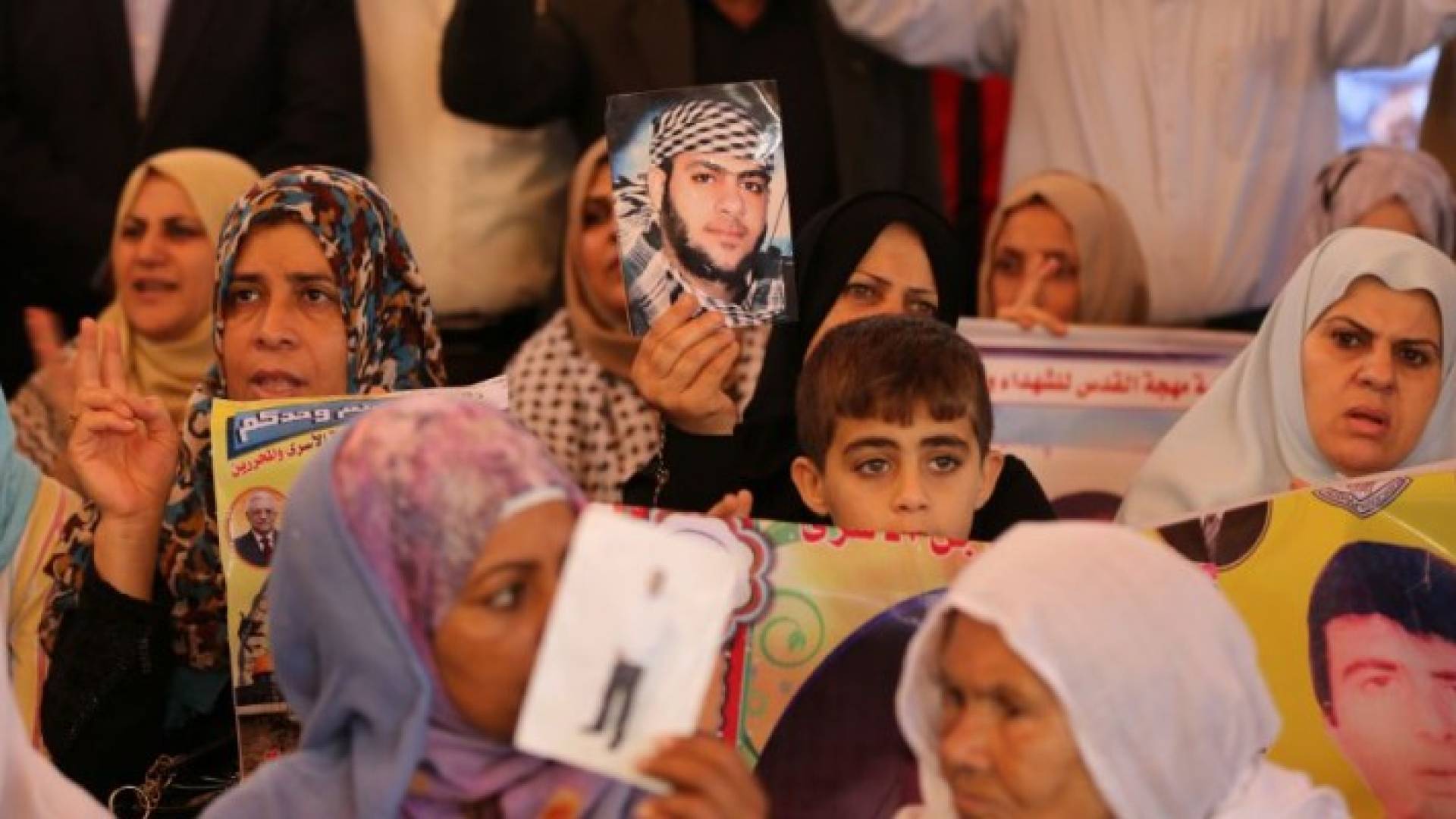 صورة أرشيفية لاعتصام سابق لأهالي الأسرى
