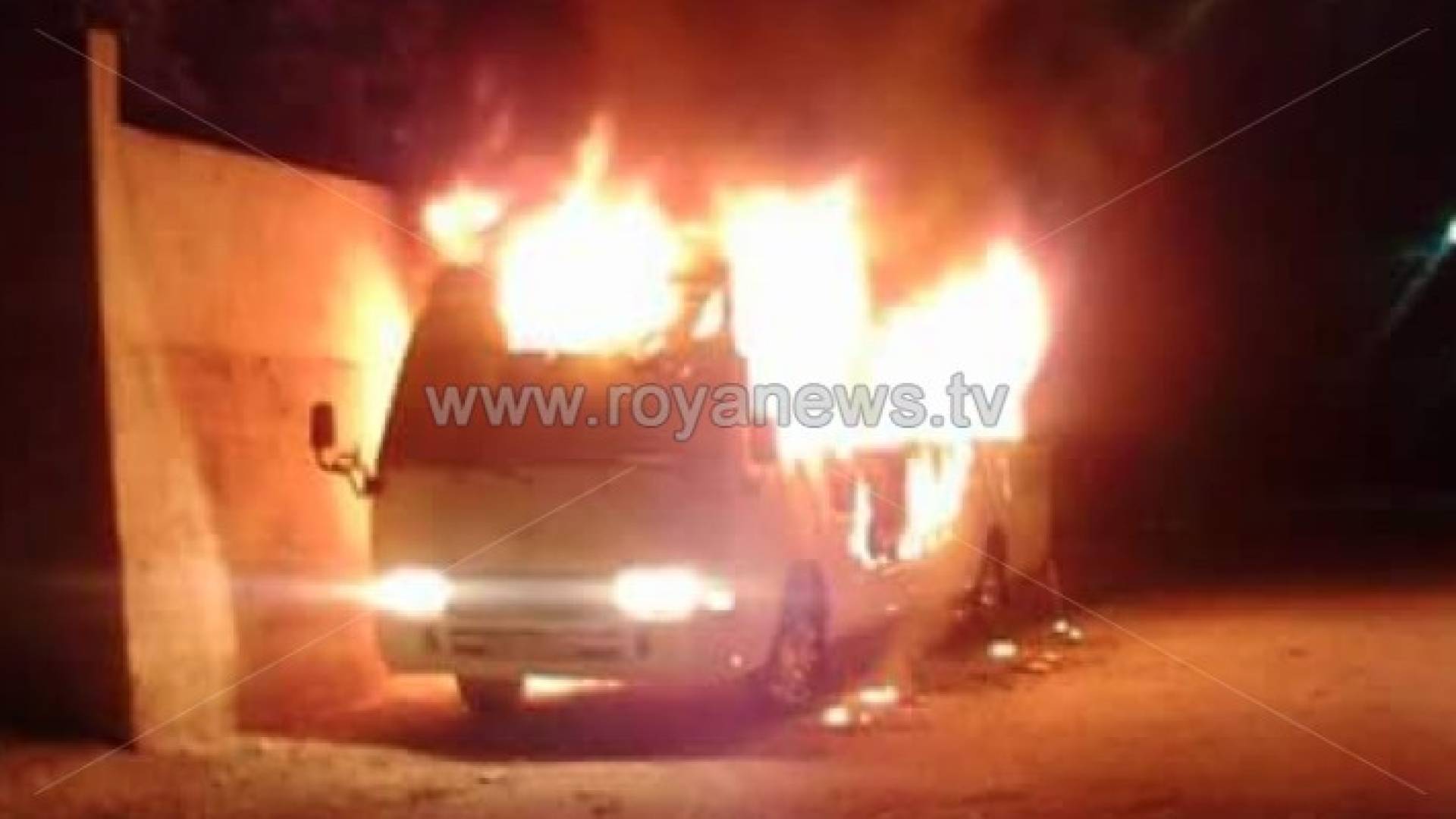 جانب من حرق الباص