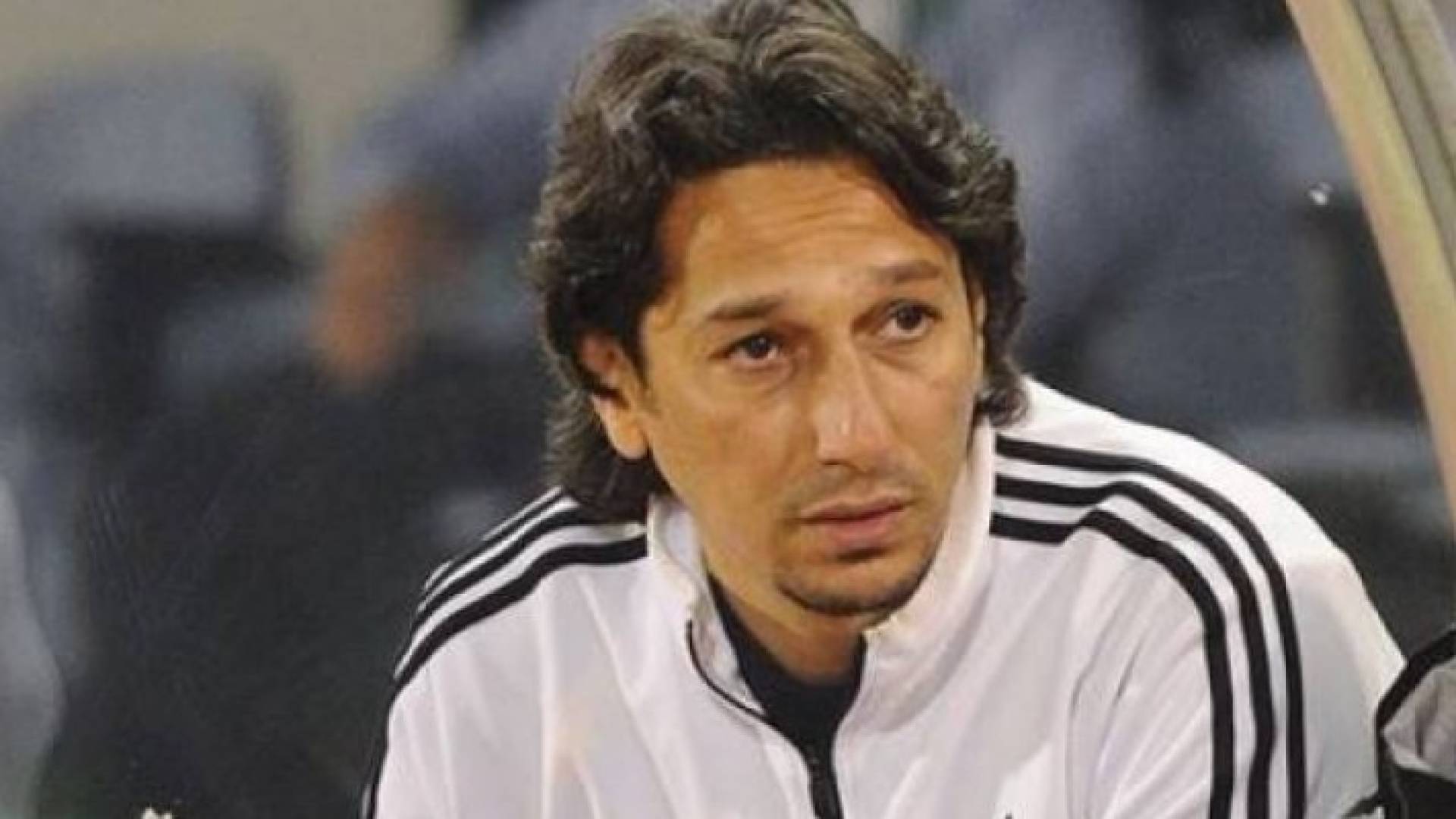 مدرب المنتخب الوطني لكرة القدم عبدالله ابو زمع