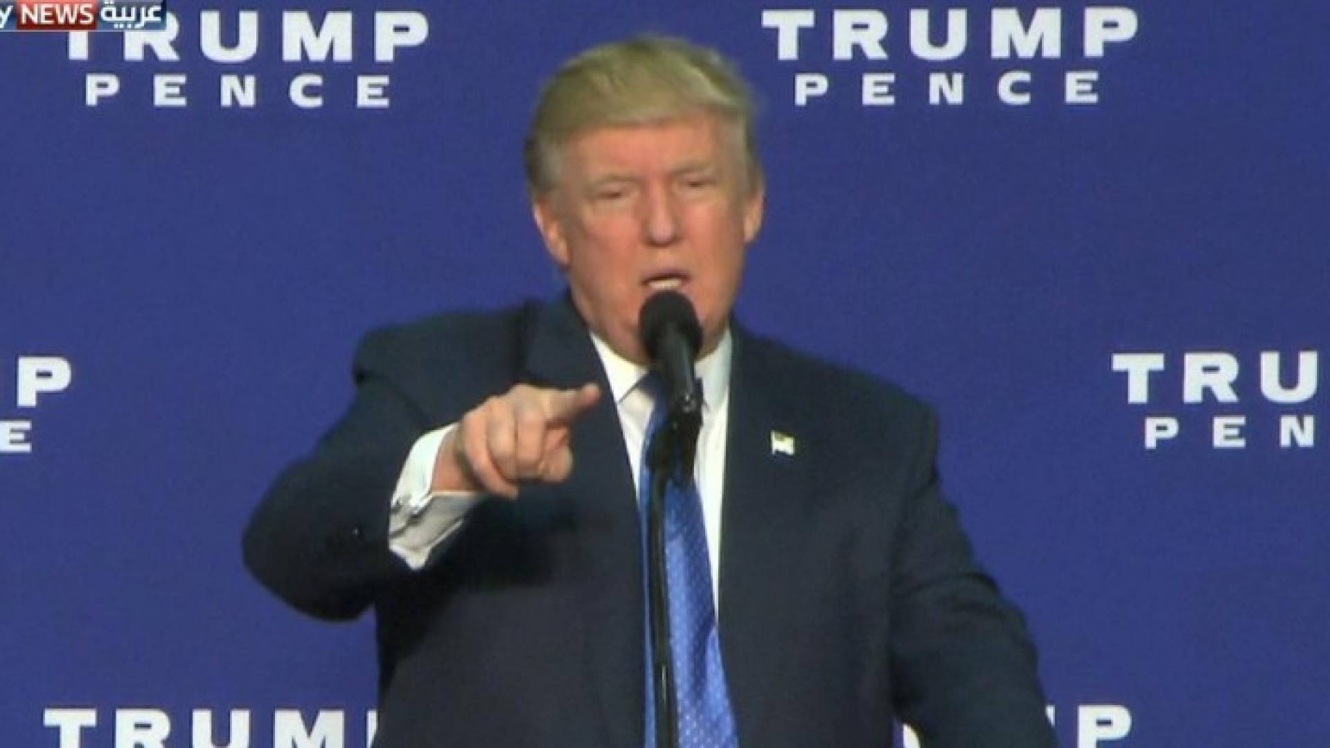 ترامب يهاجم ميشيل أوباما بسبب دعمها لكلينتون