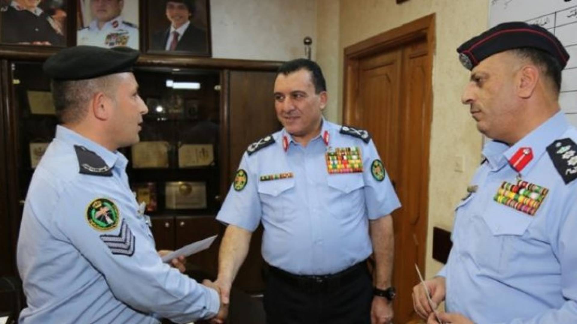 مدير الأمن العام يلتقي مرتبات إدارة السير المركزية 