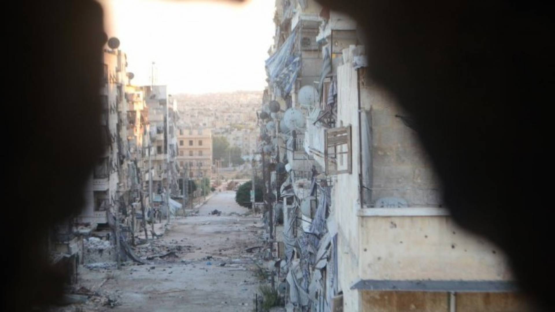حي صلاح الدين في حلب نال نصيبا كبيرا من الدمار