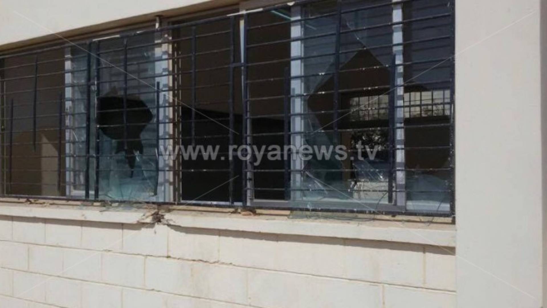 جانب من تكسير المدرسة بالشونة الجنوبية