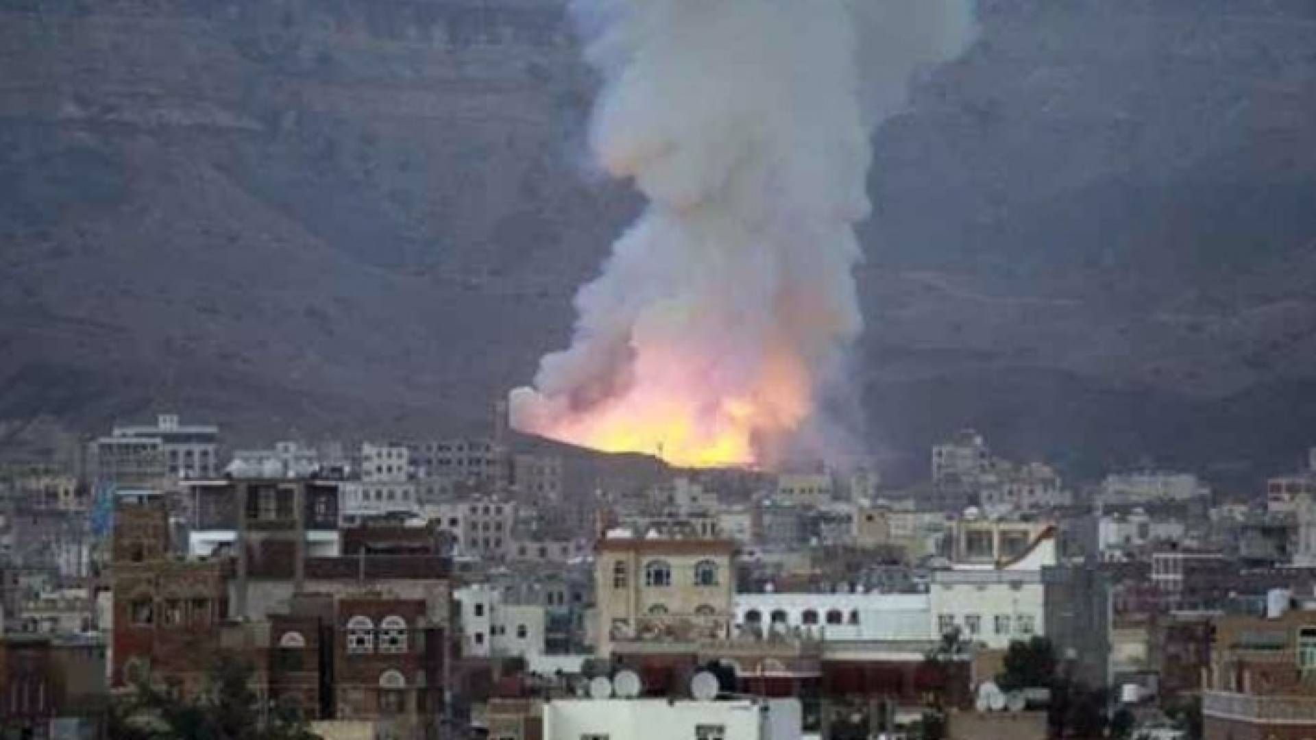 التحالف العربي يقصف موقعا للمتمردين في صنعاء - أرشيفية