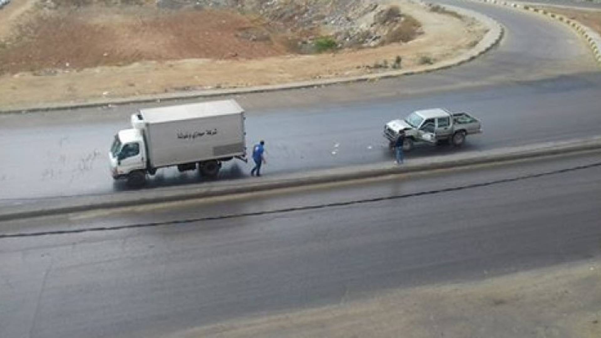 صور من الحادث الذي وقع في منطقة ابو علندا 