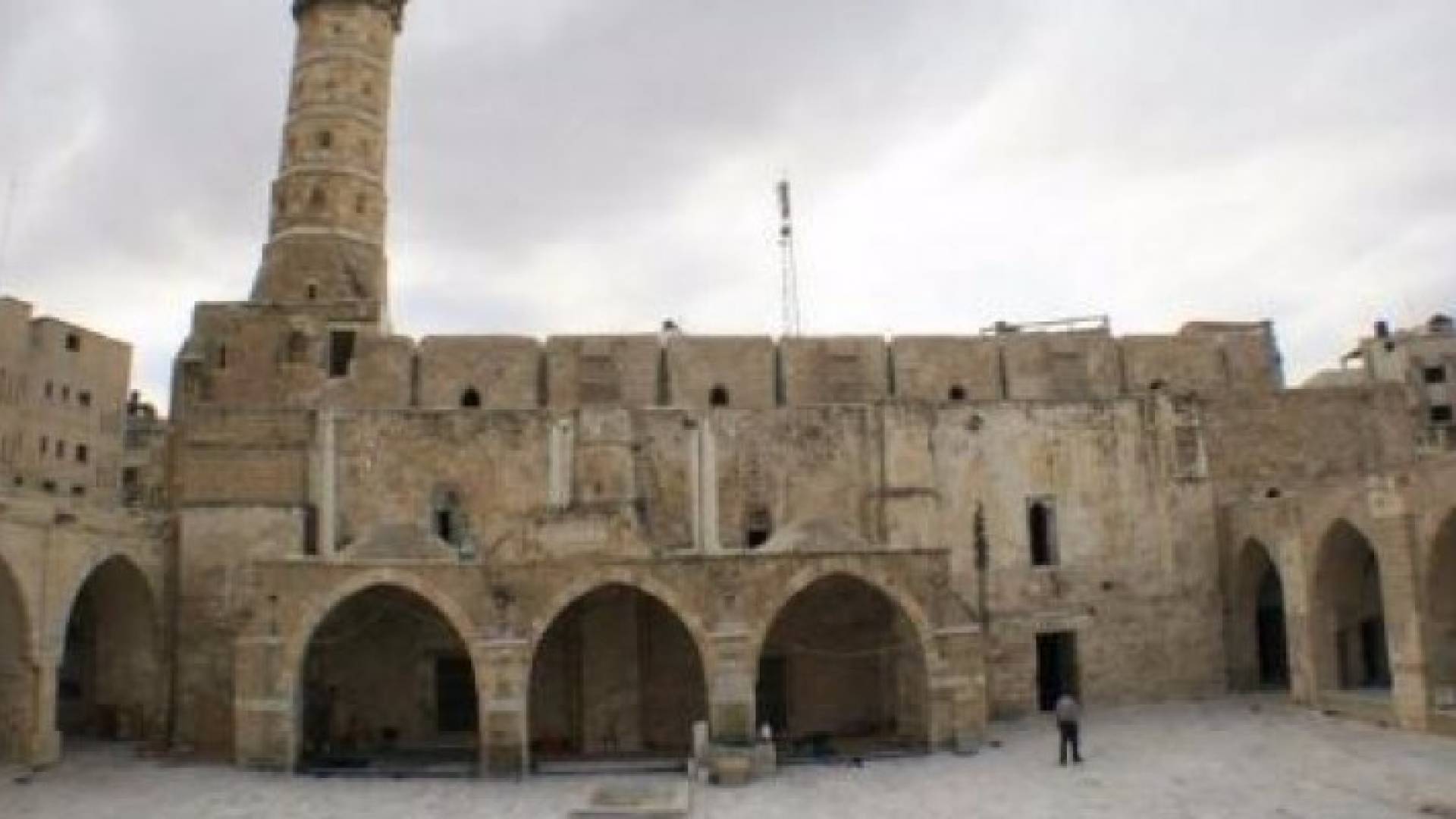 الاحتلال يحارب صوت الأذان بالقدس